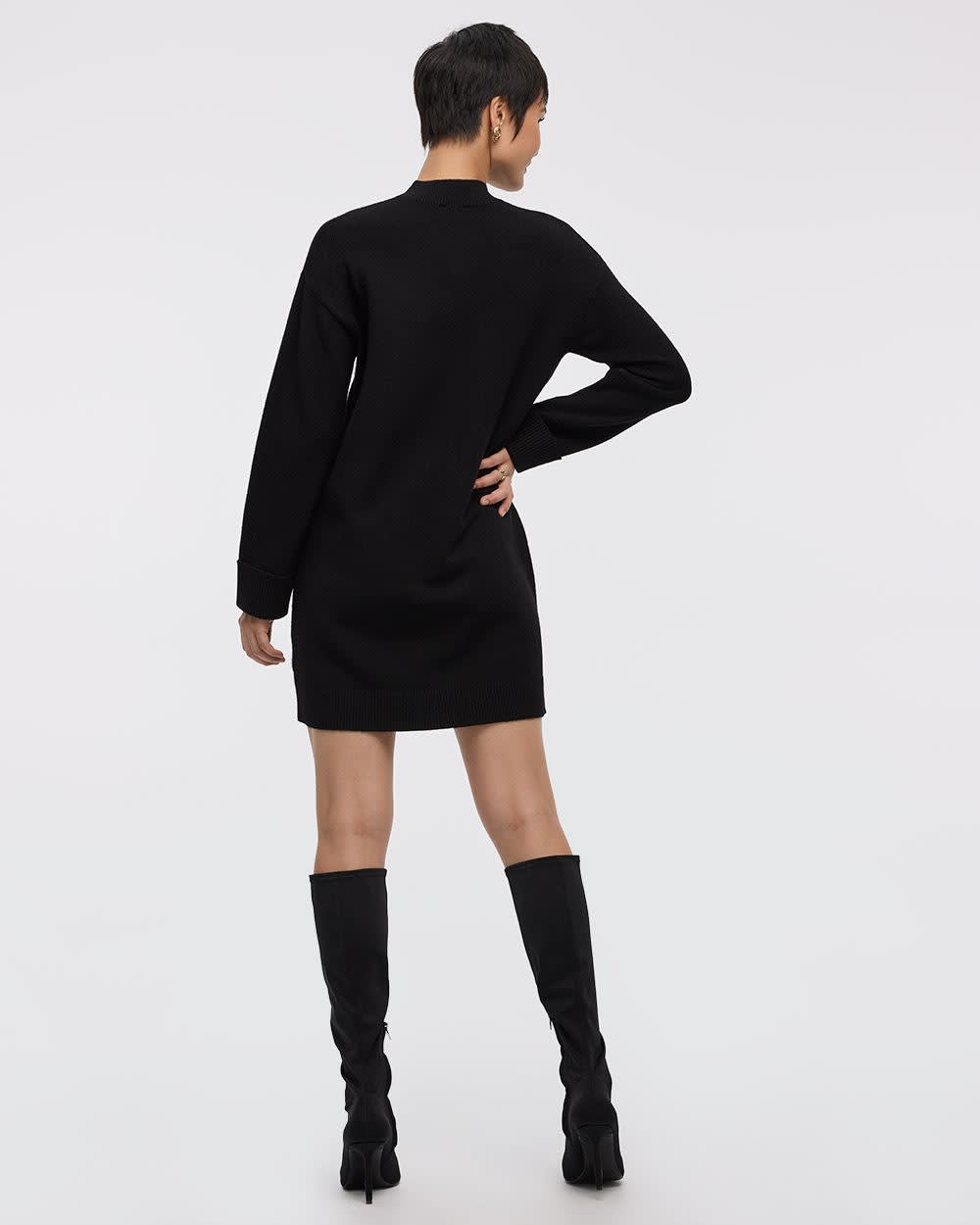 Robe en tricot à manches longues et col montant