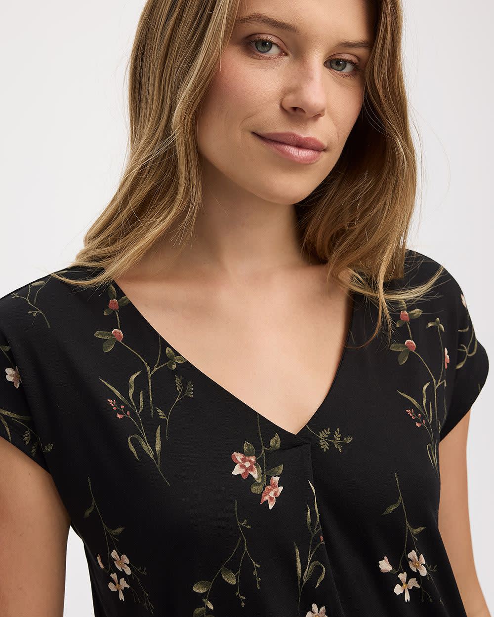 Extended-Sleeve V-Neck Tunic