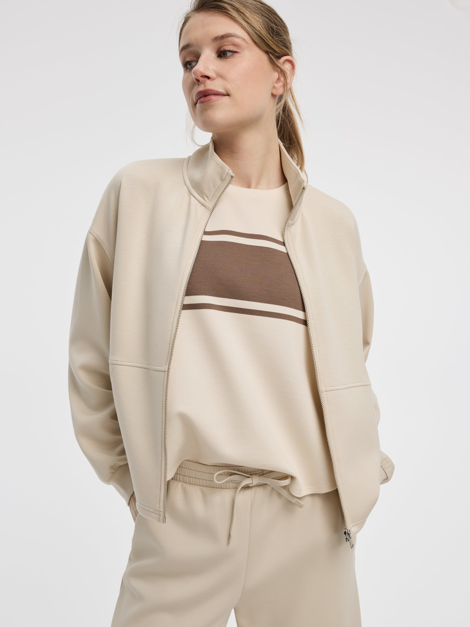 Striped Crew-Neck Tank - HYLUX - Hyba