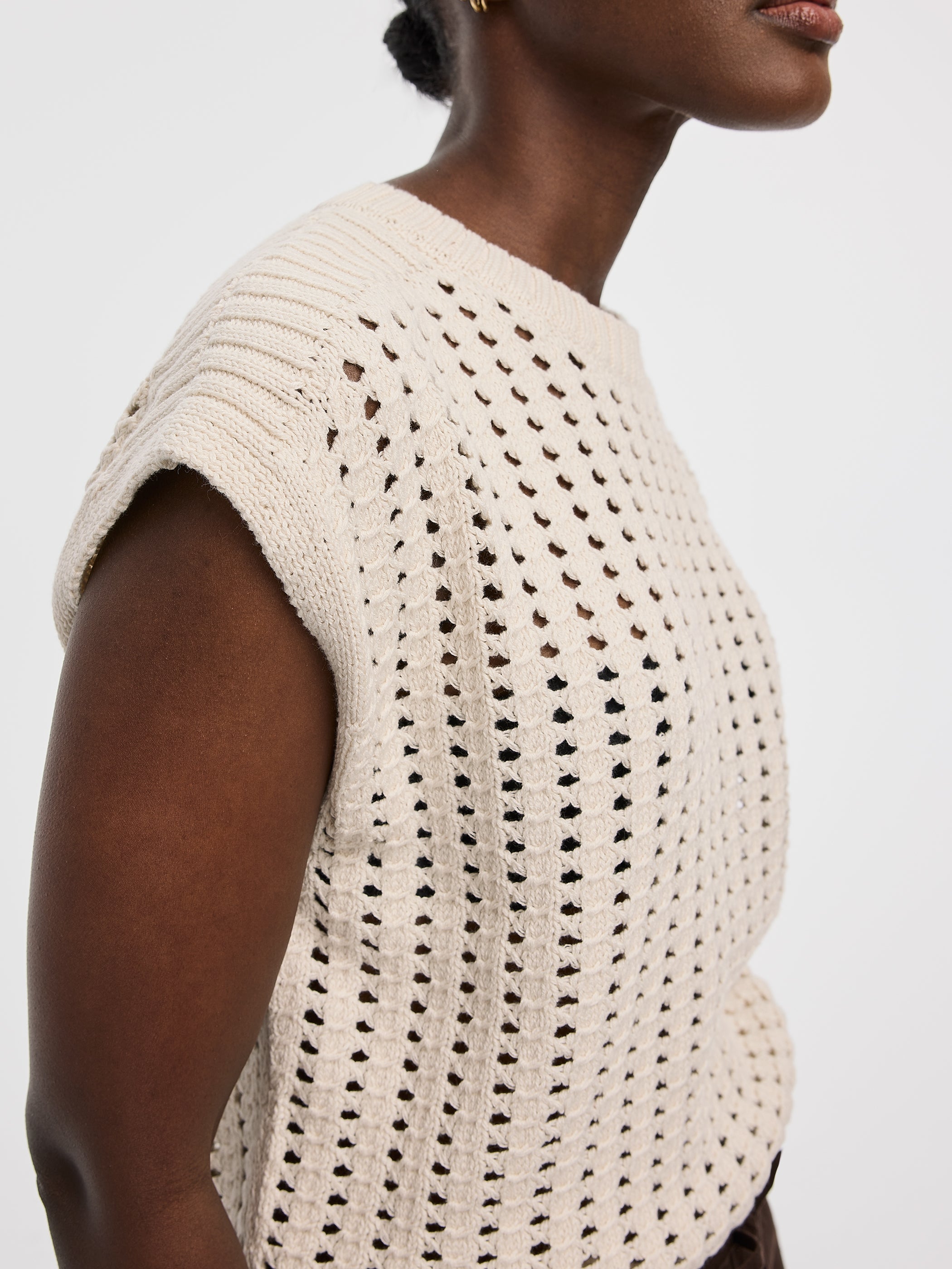Extended-Sleeve Crew-Neck Sweater with Open Stitches