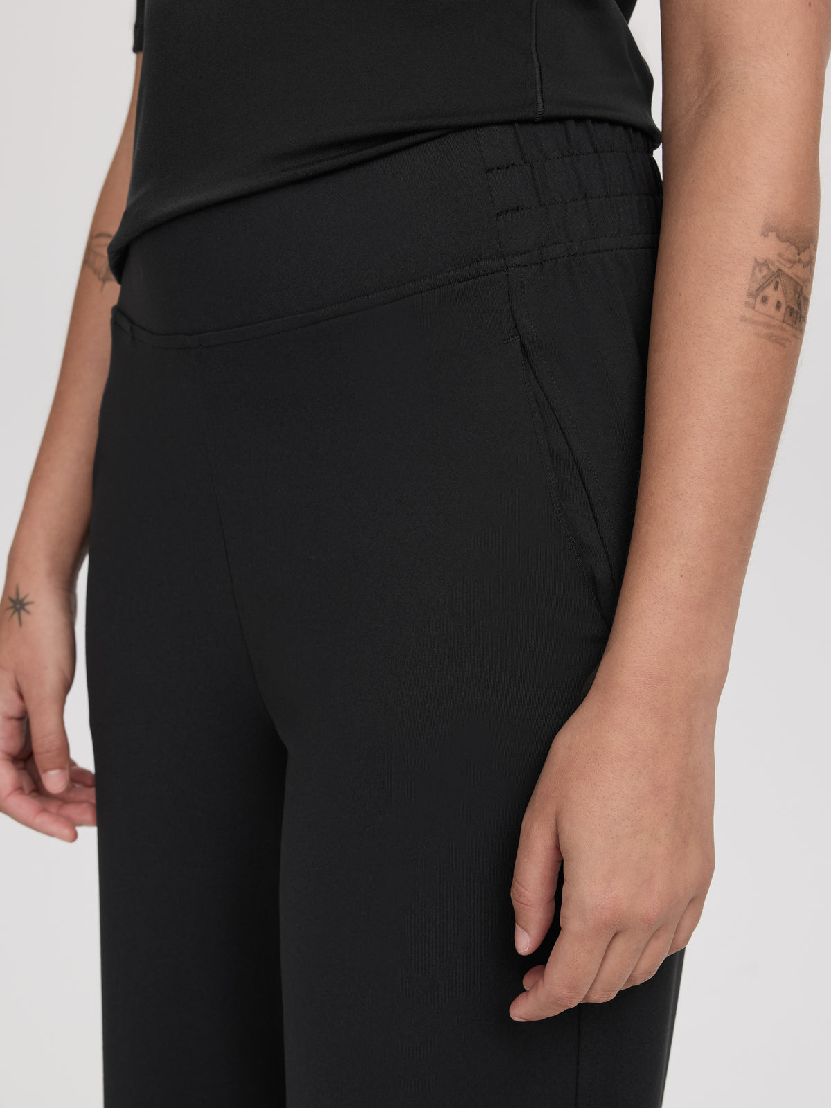Straight-Leg Pants - Hyba