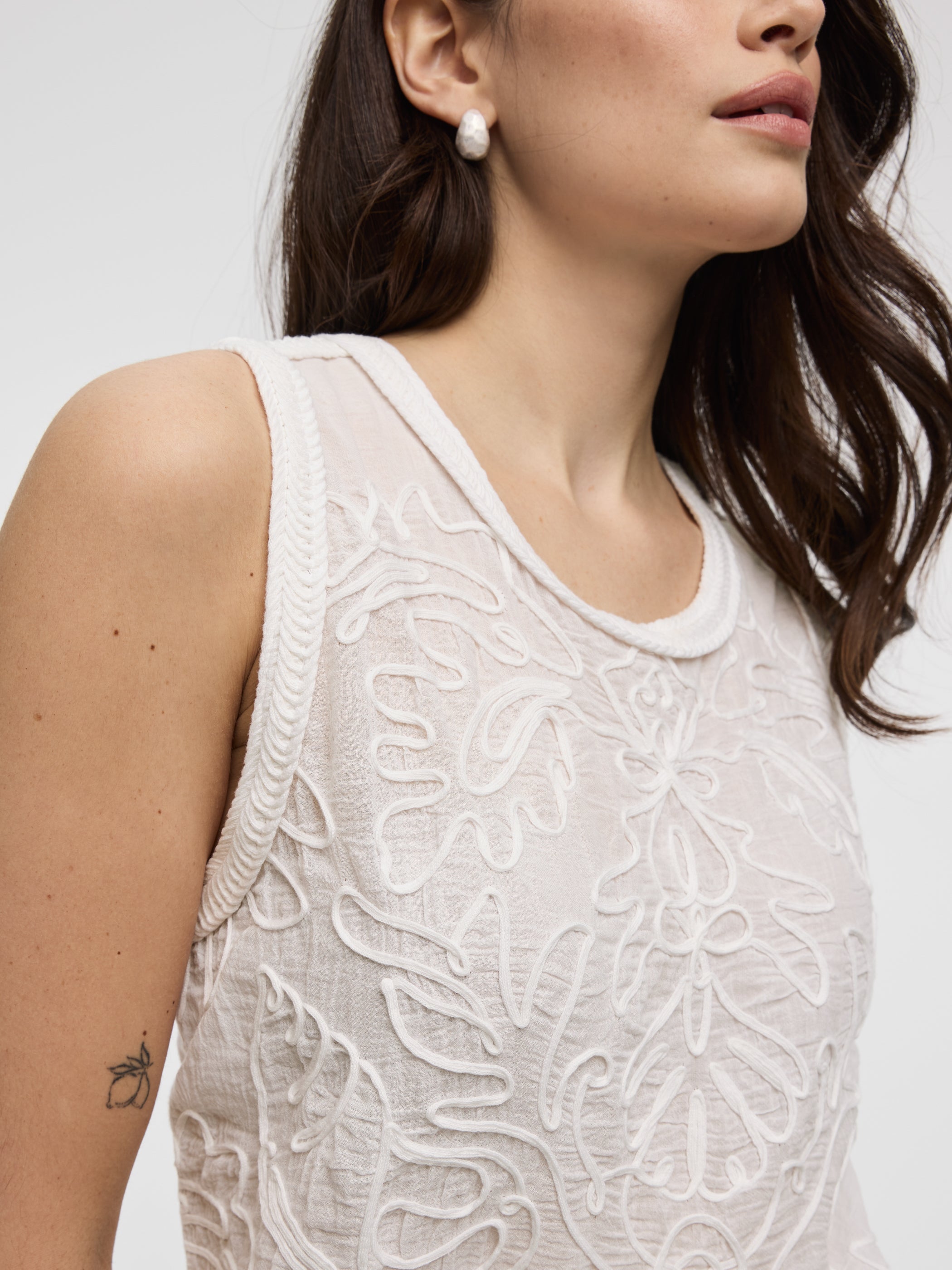 Crew-Neck Mix-Media Tank