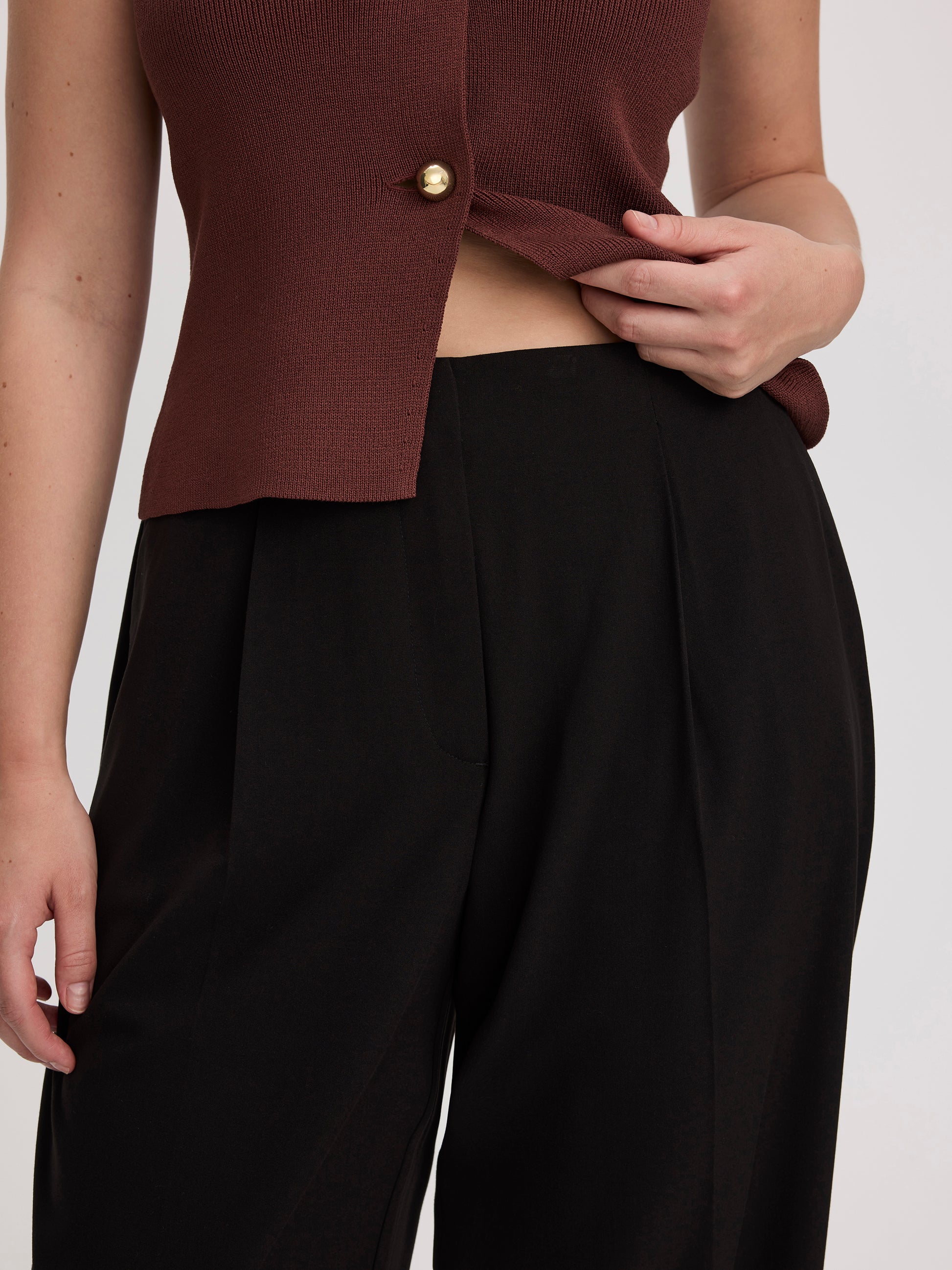 Mid-Rise Barrel Pants - The Timeless - Curvy Fit