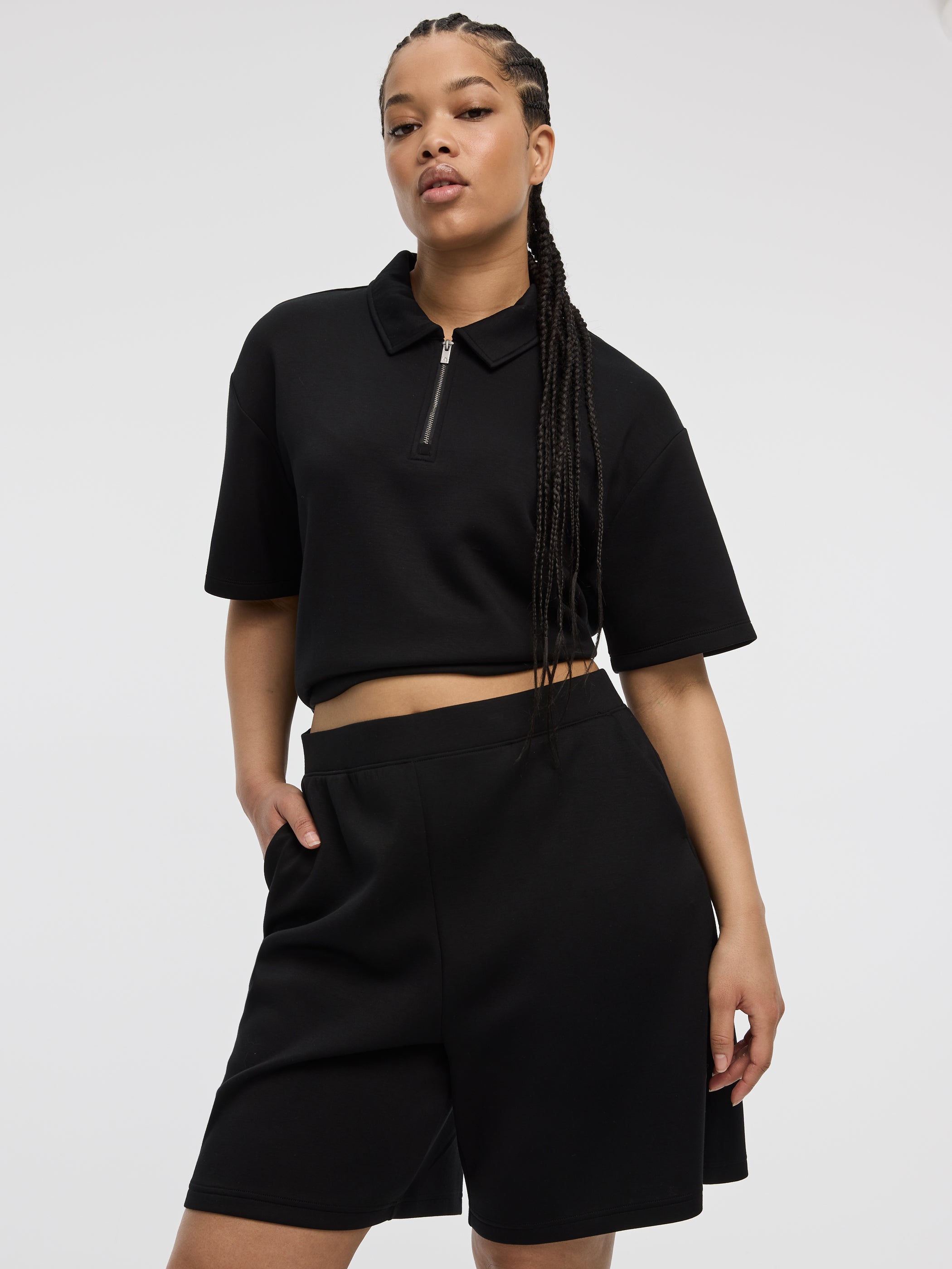 Women's Stretch Bermuda Shorts with Pockets – HYLUX | Hyba by Reitmans