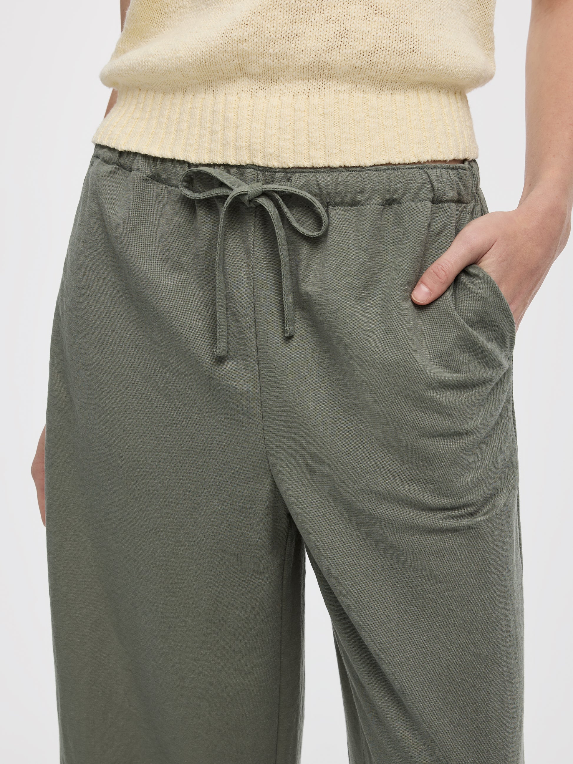 Wide-Leg Cropped Piqué Pant