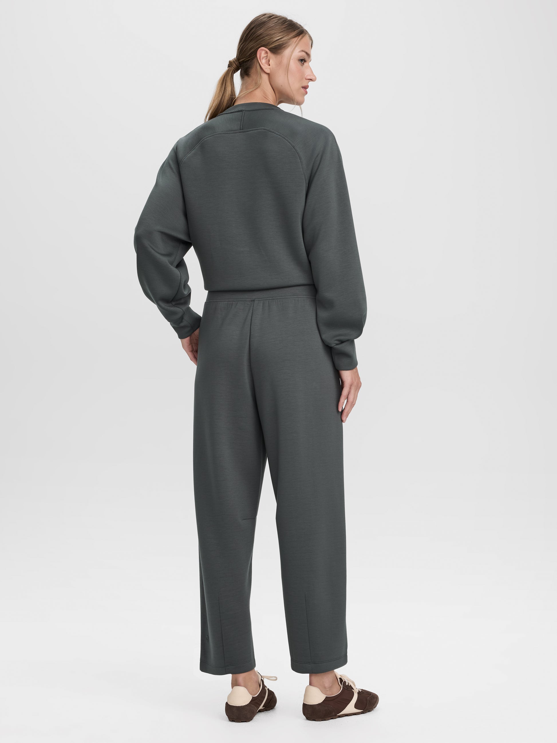 Barrel-Leg Pull-On Pant - HYLUX Hyba