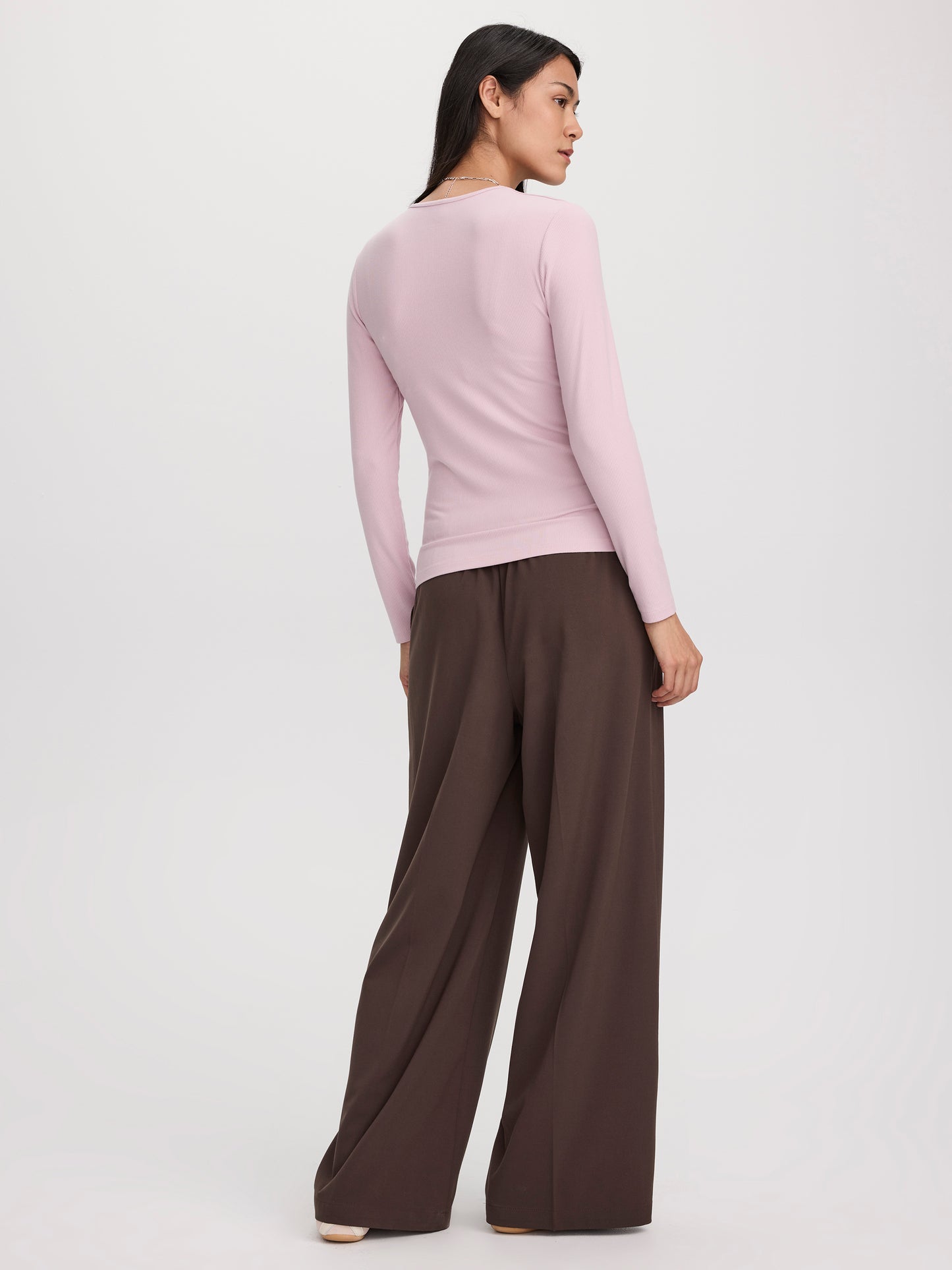 Long-Sleeve Crew-Neck Ribbed T-Shirt - R Essentials