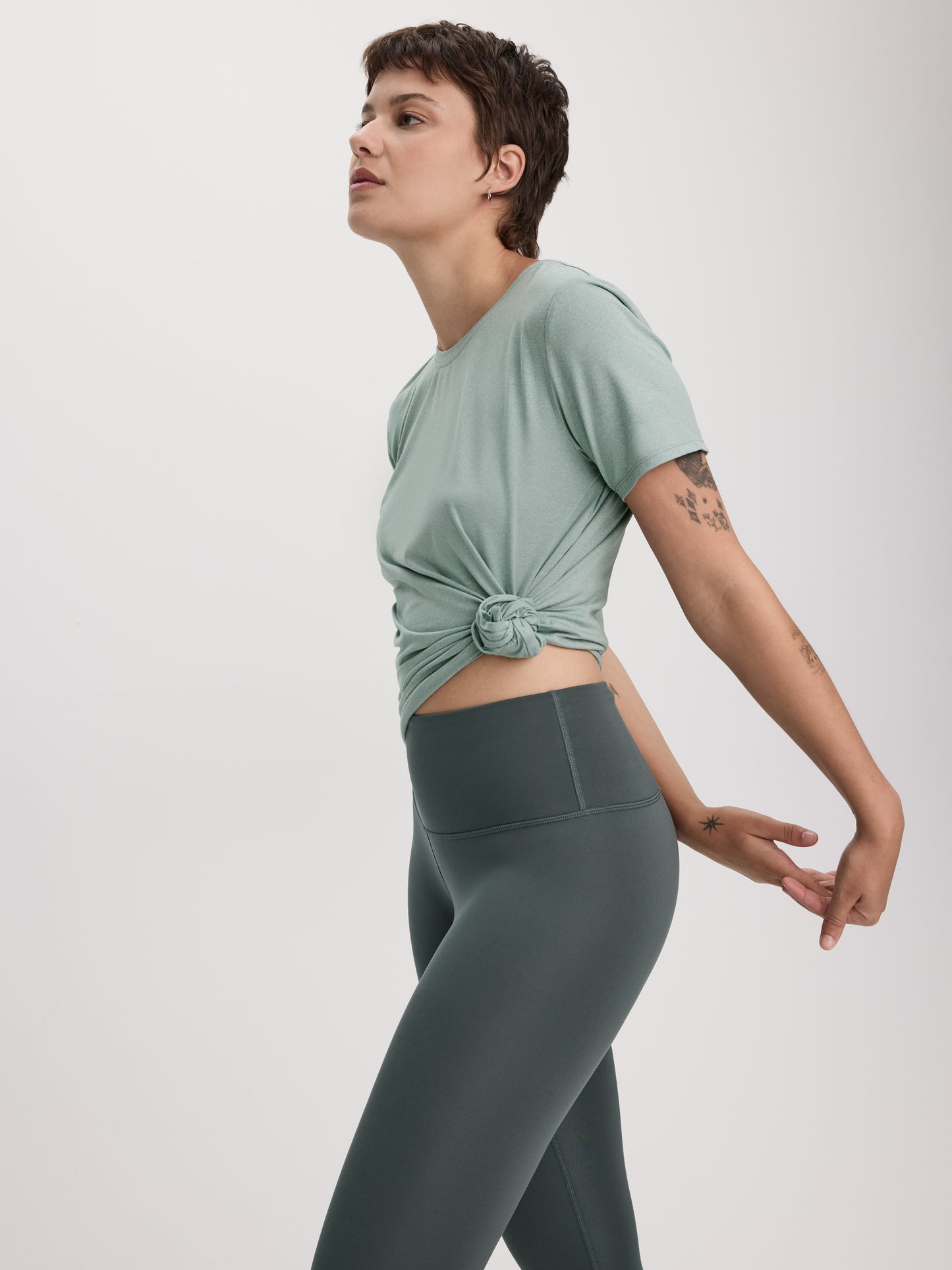 Crew-Neck Tee - DRY-LUX (R) Hyba Essentials