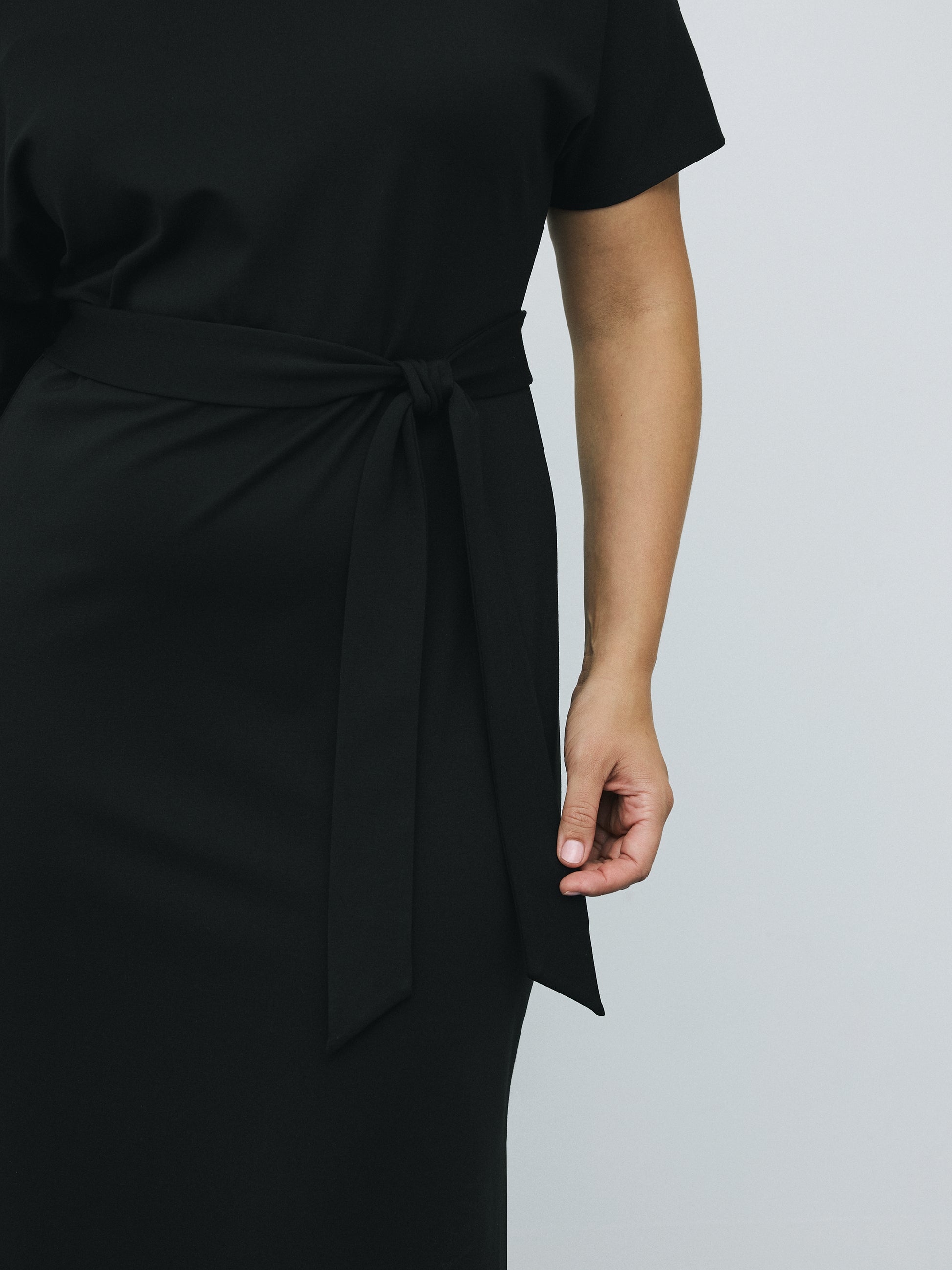 Short-Sleeve Off-the-Shoulder Midi Dress