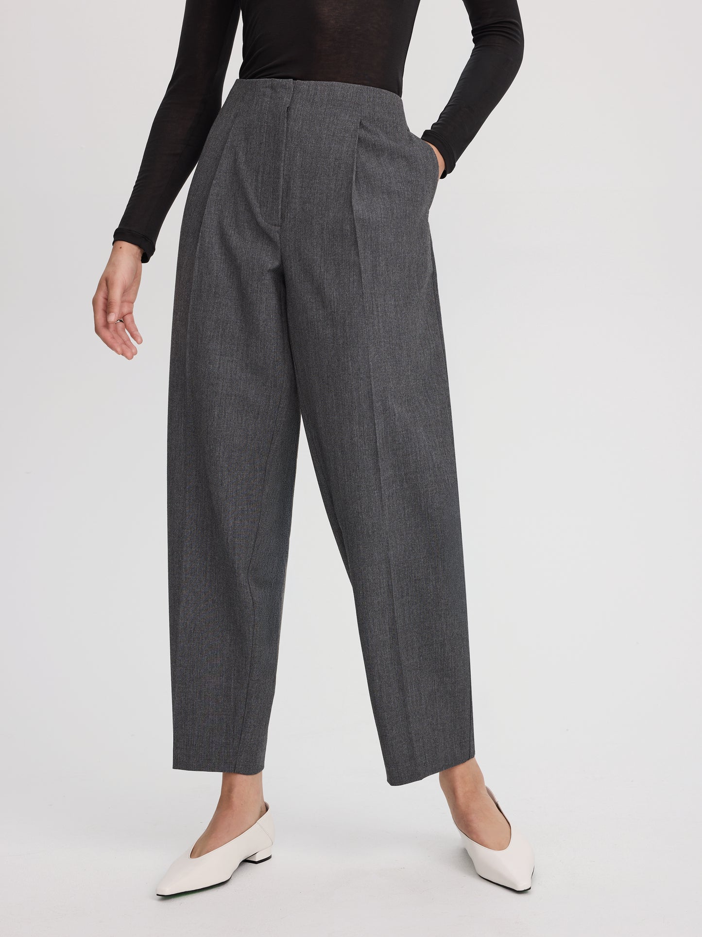 Mid-Rise Barrel Pants - The Timeless