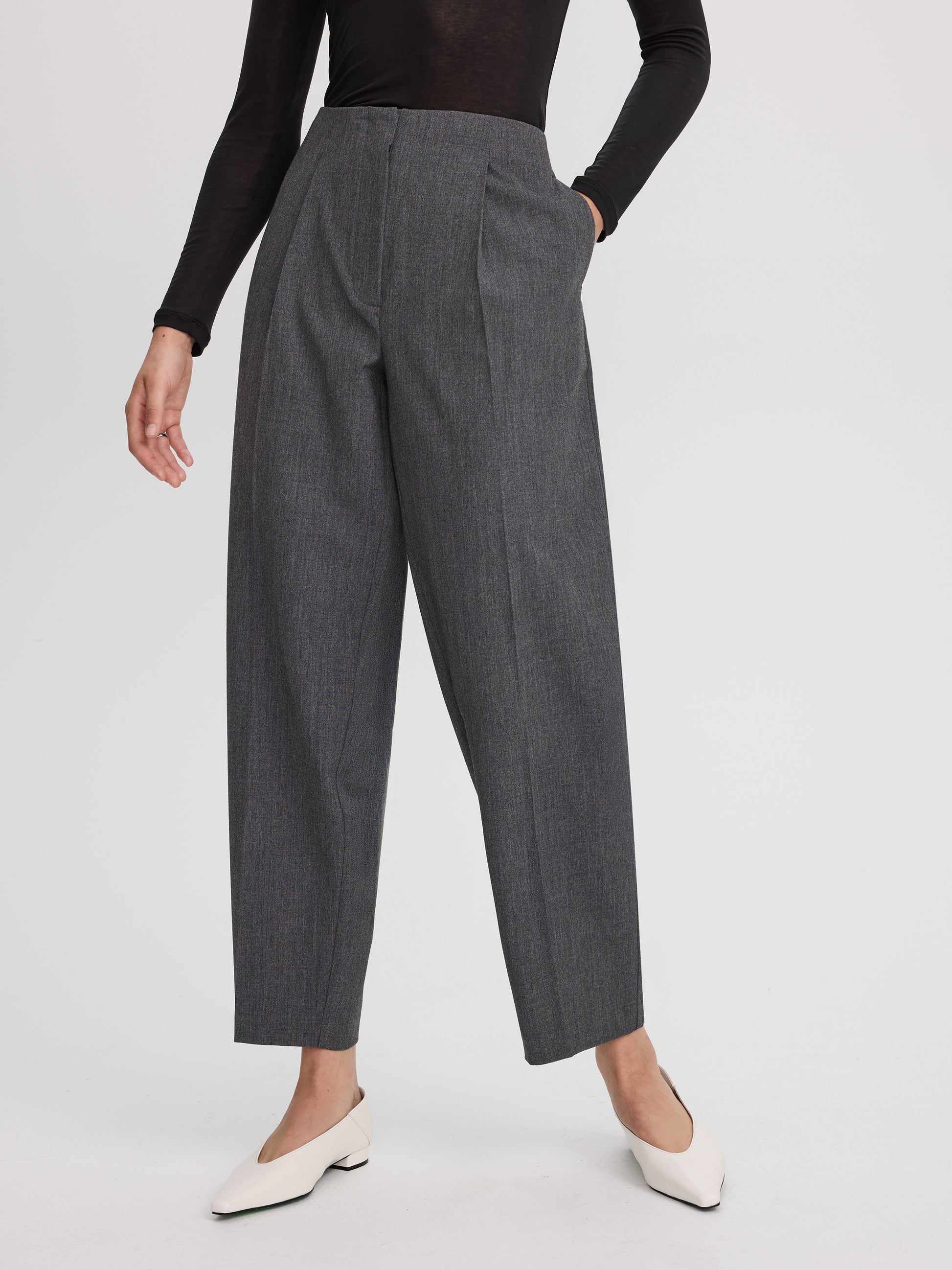 Mid-Rise Barrel Pants - The Timeless