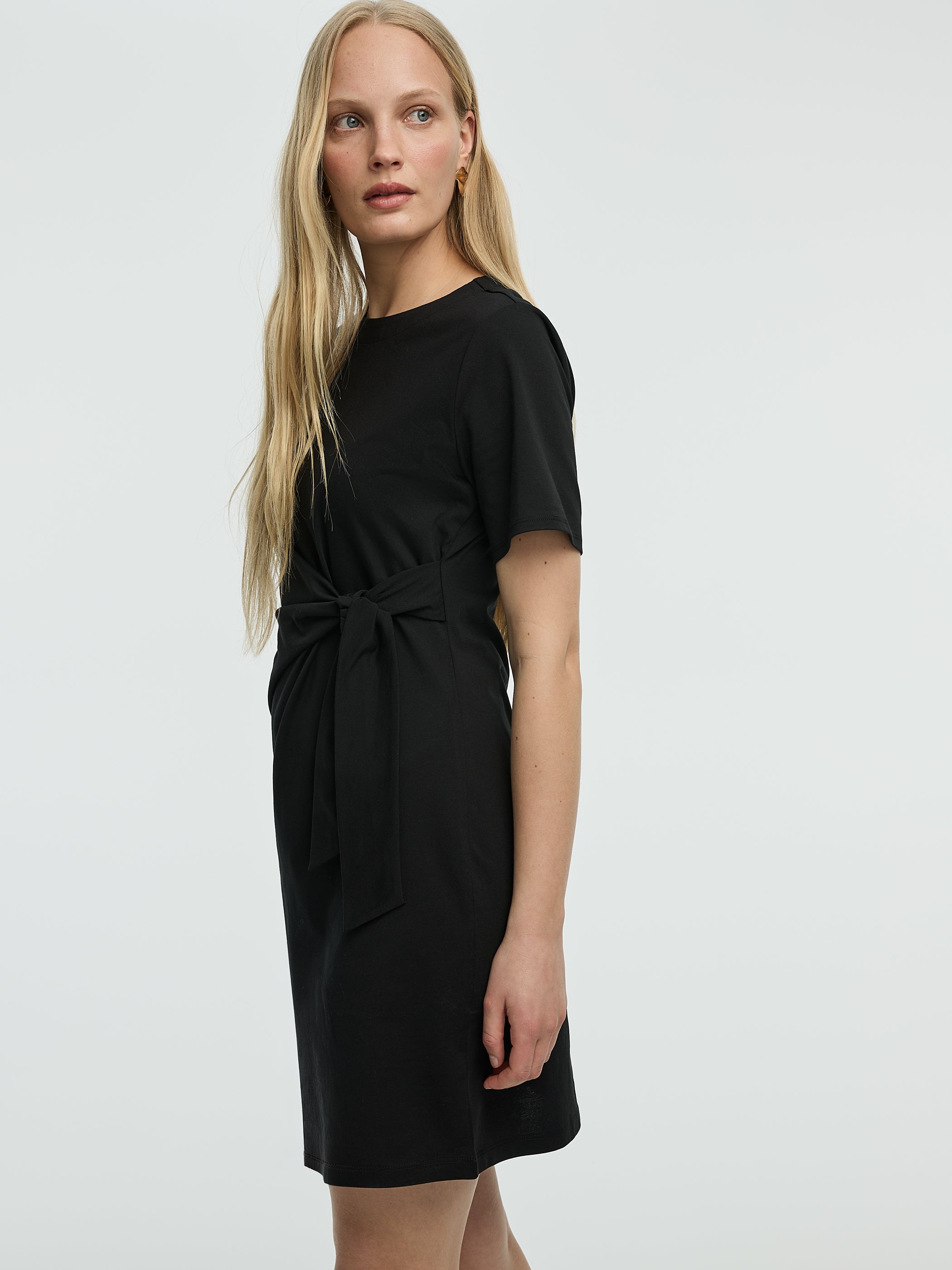 Short-Sleeve Fitted Dress with Knot Detail