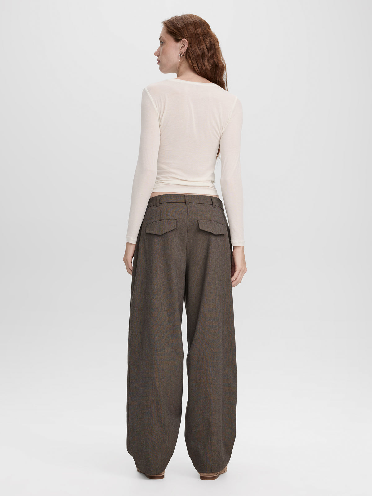 Low-Rise Barrel Pants - The Timeless