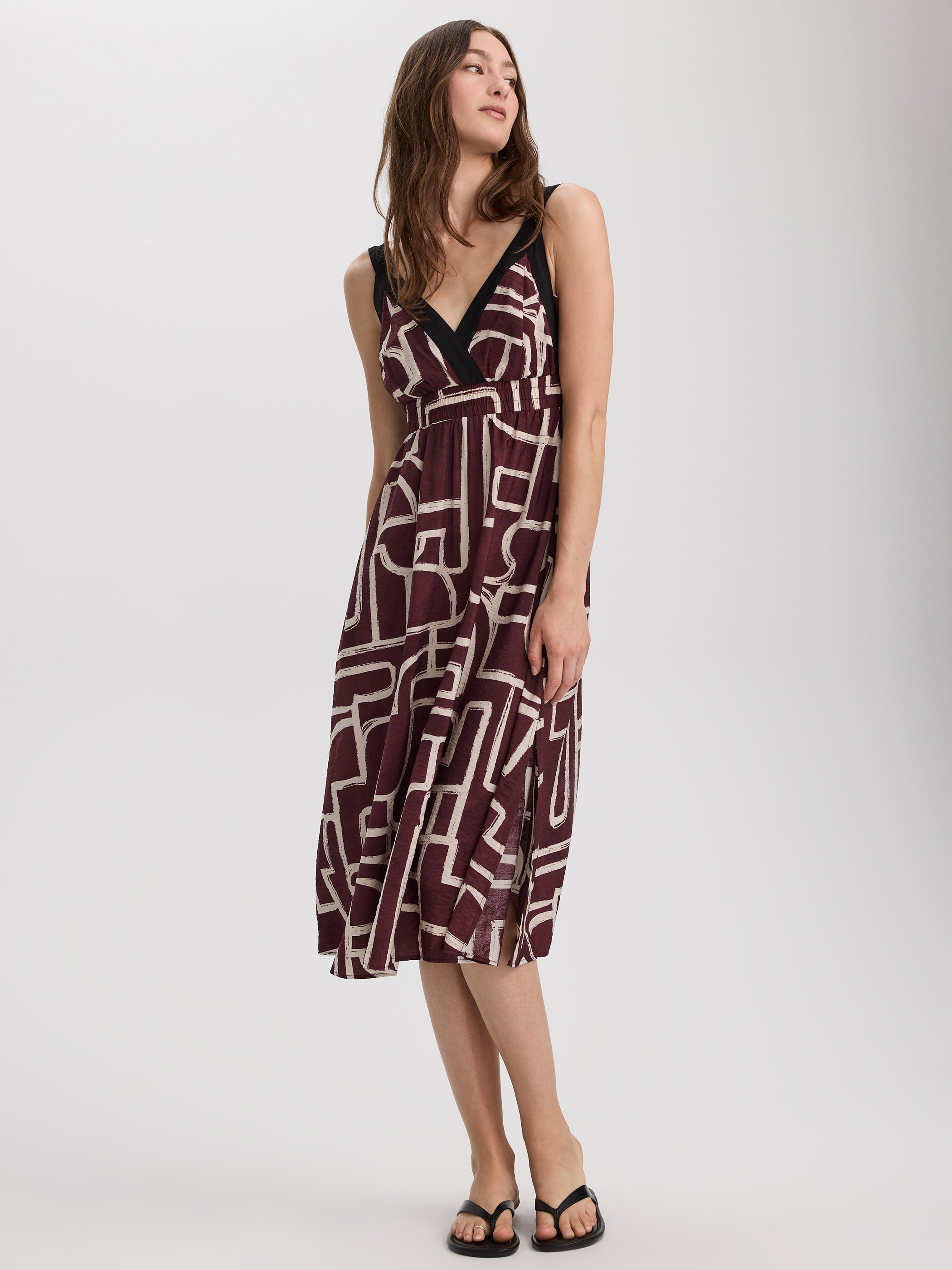 Sleeveless Sweetheart Midi Dress