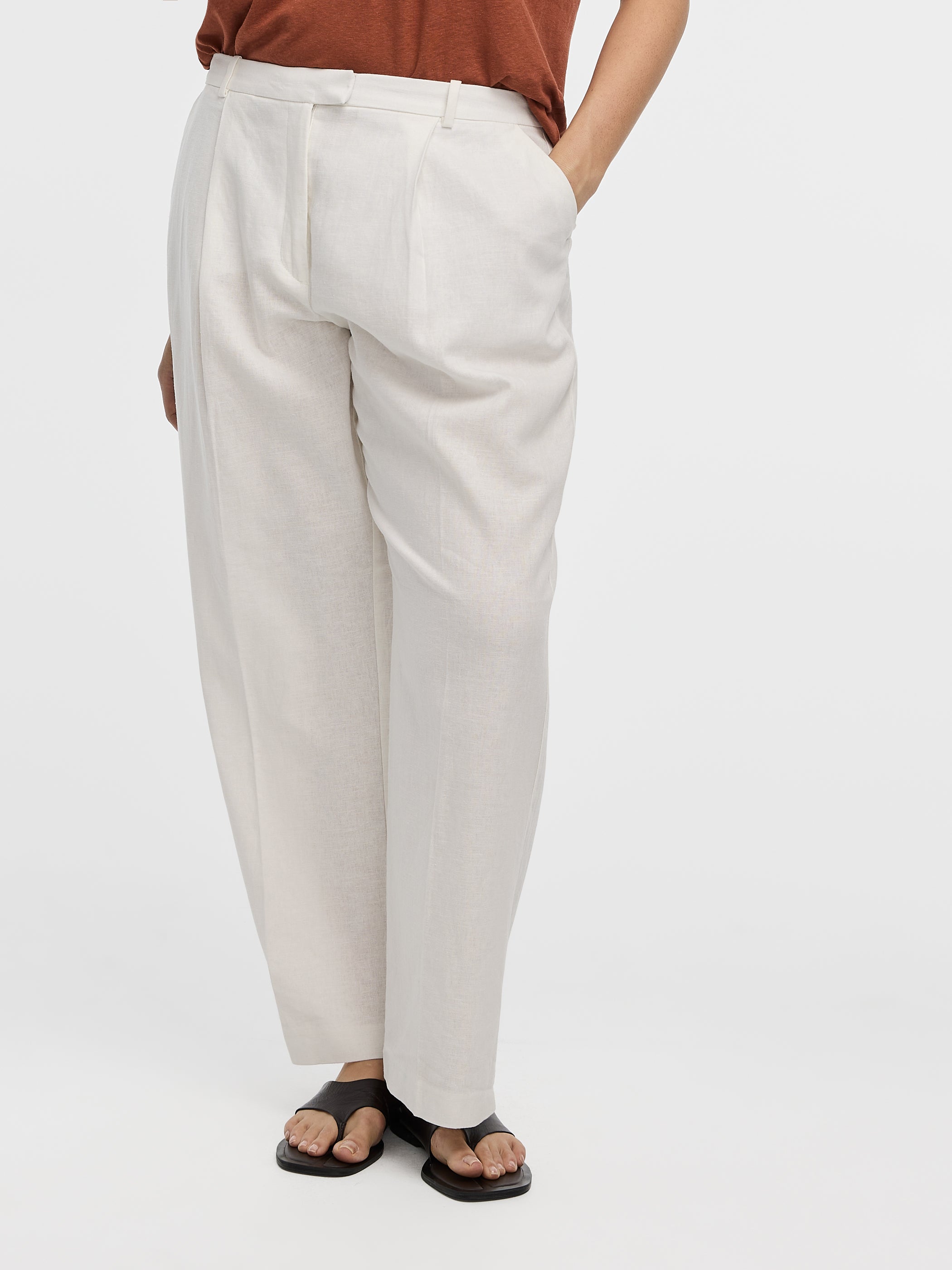 Pantalon en mélange de lin à jambe droite et taille haute - Coupe Courbes