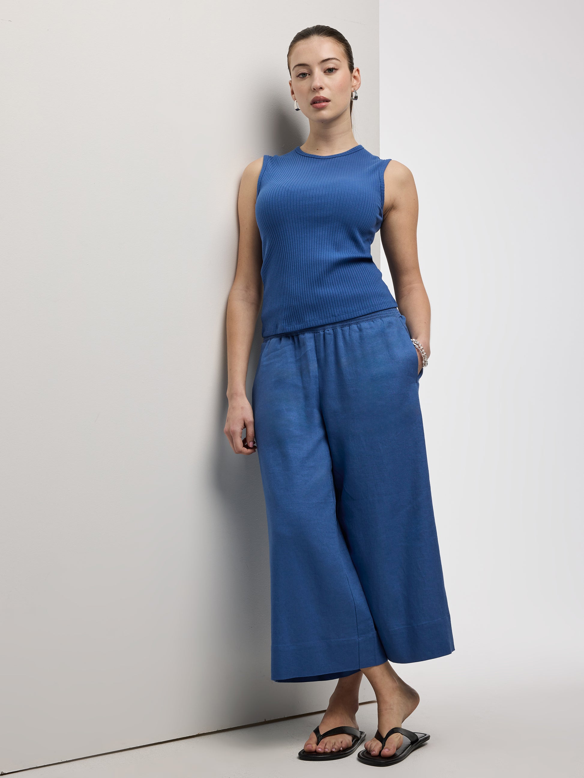 Cropped Wide-Leg Linen-Blend Pant