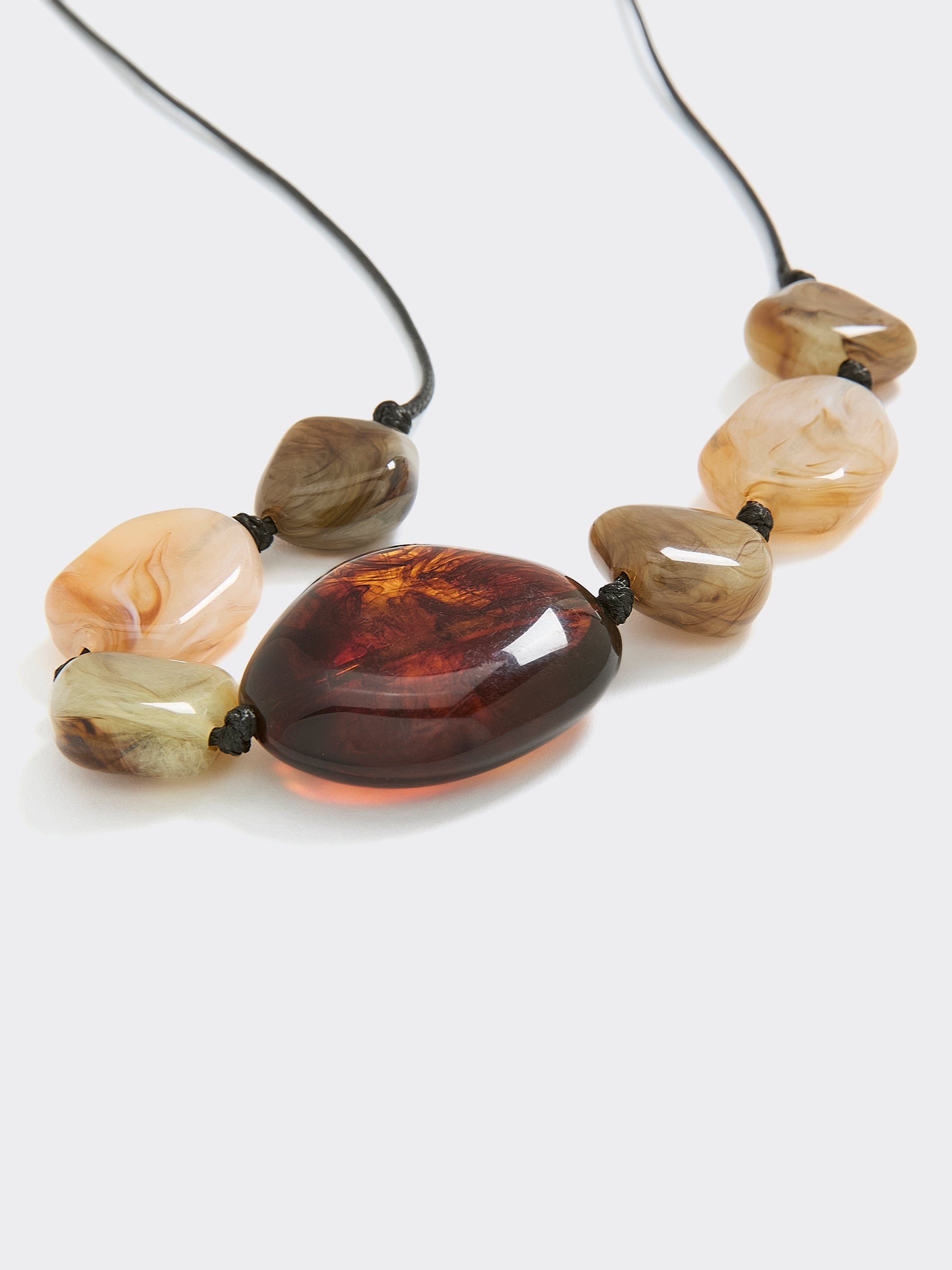 Short Necklace with Resin Stones