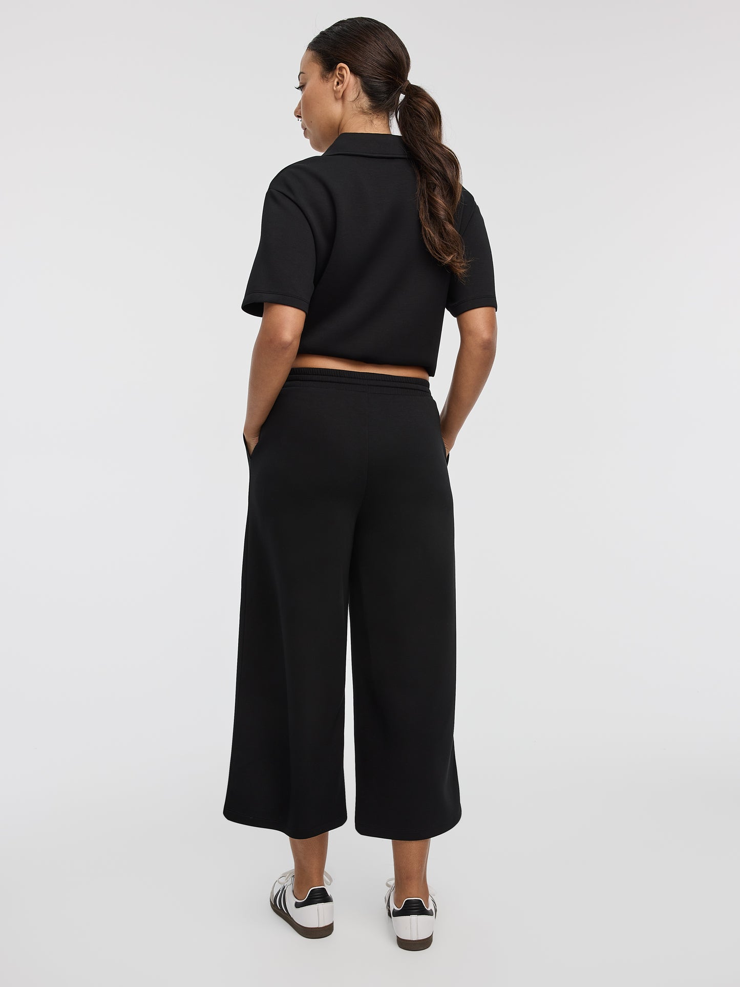 Pantalon court à jambe large – HYLUX Hyba