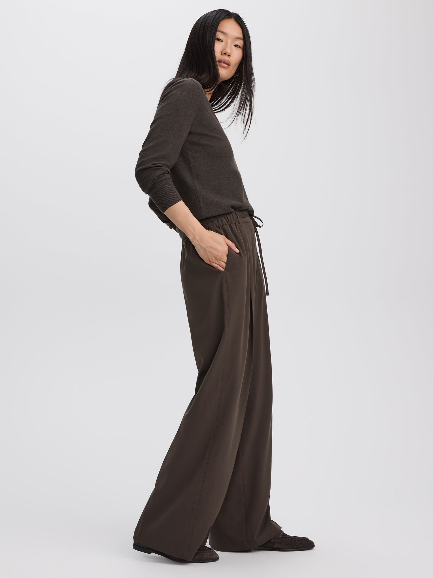 Wide-Leg High-Rise Pant - The Timeless