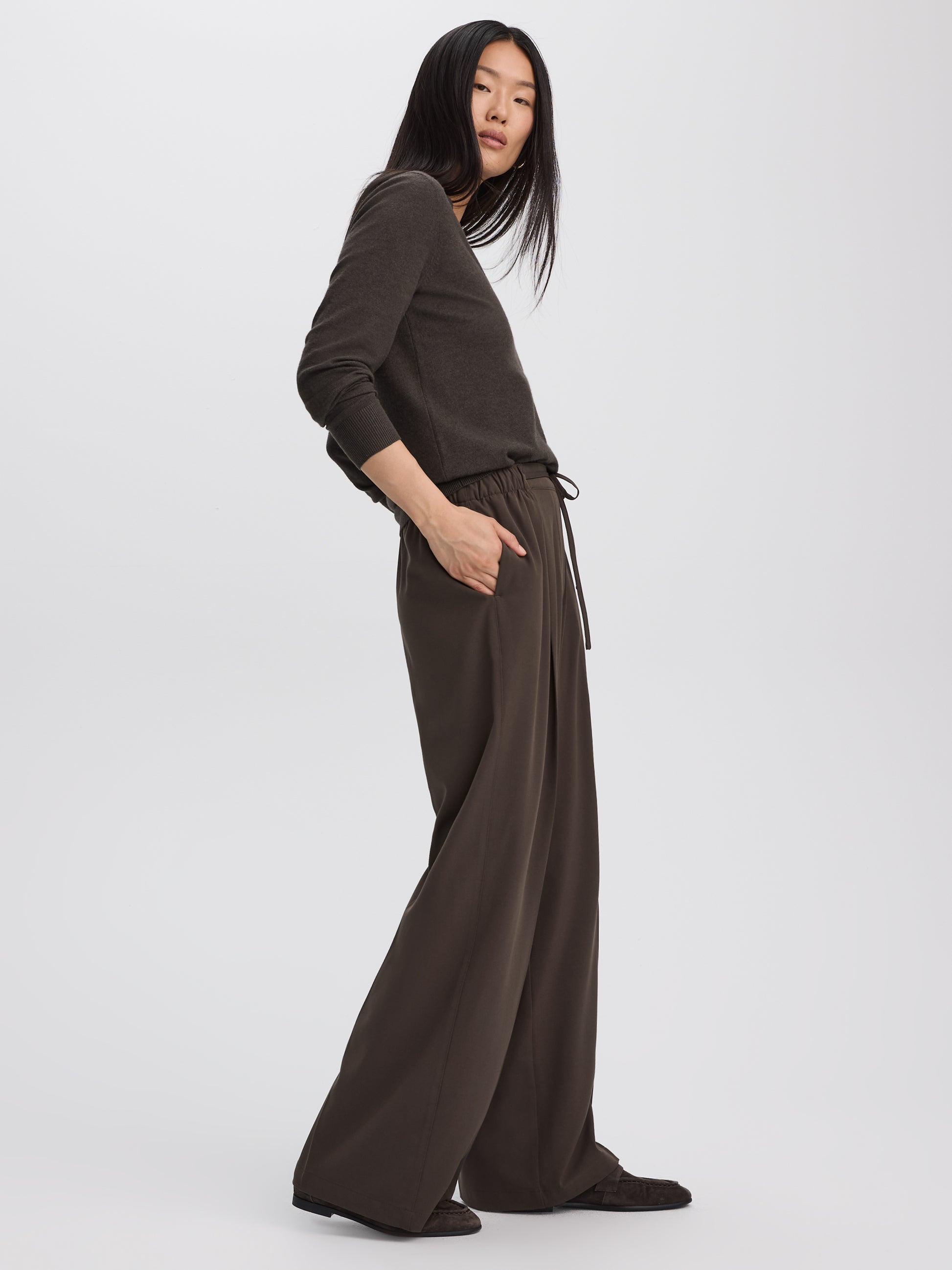 Wide-Leg High-Rise Pant - The Timeless
