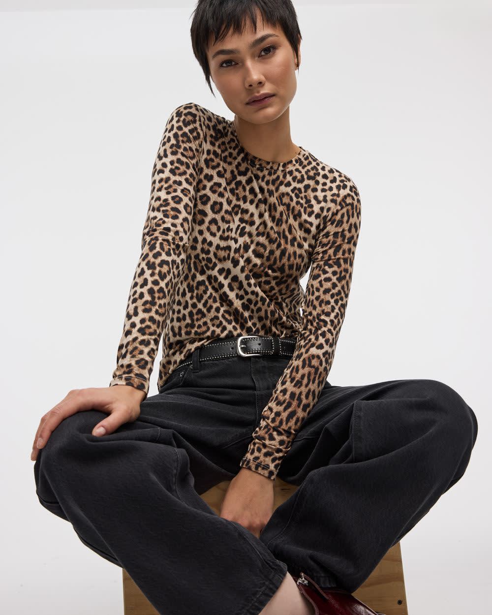 Long-Sleeve Crew-Neck Tee - R Essentials