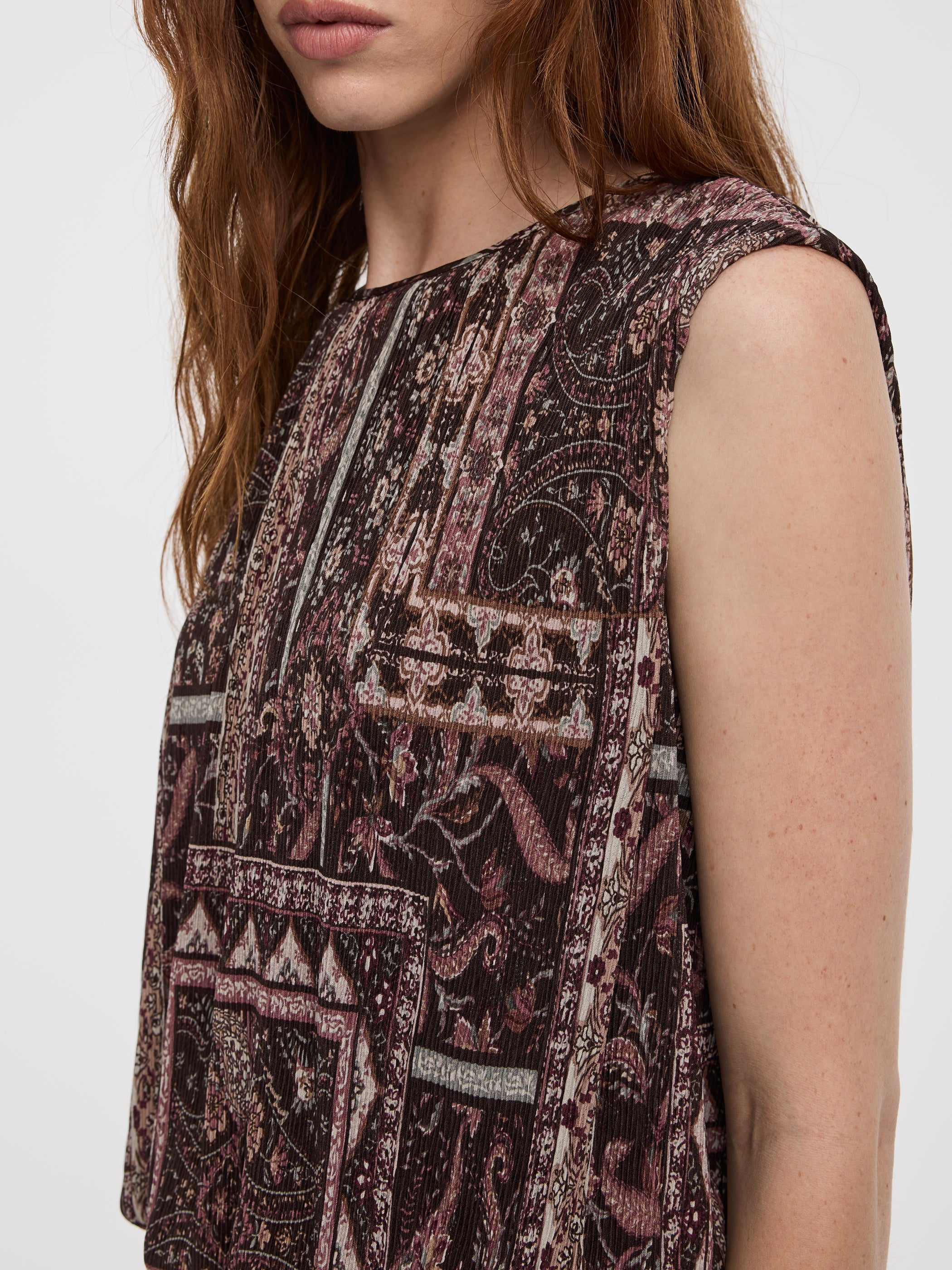 Crew-Neck Tank with Bubble Hem