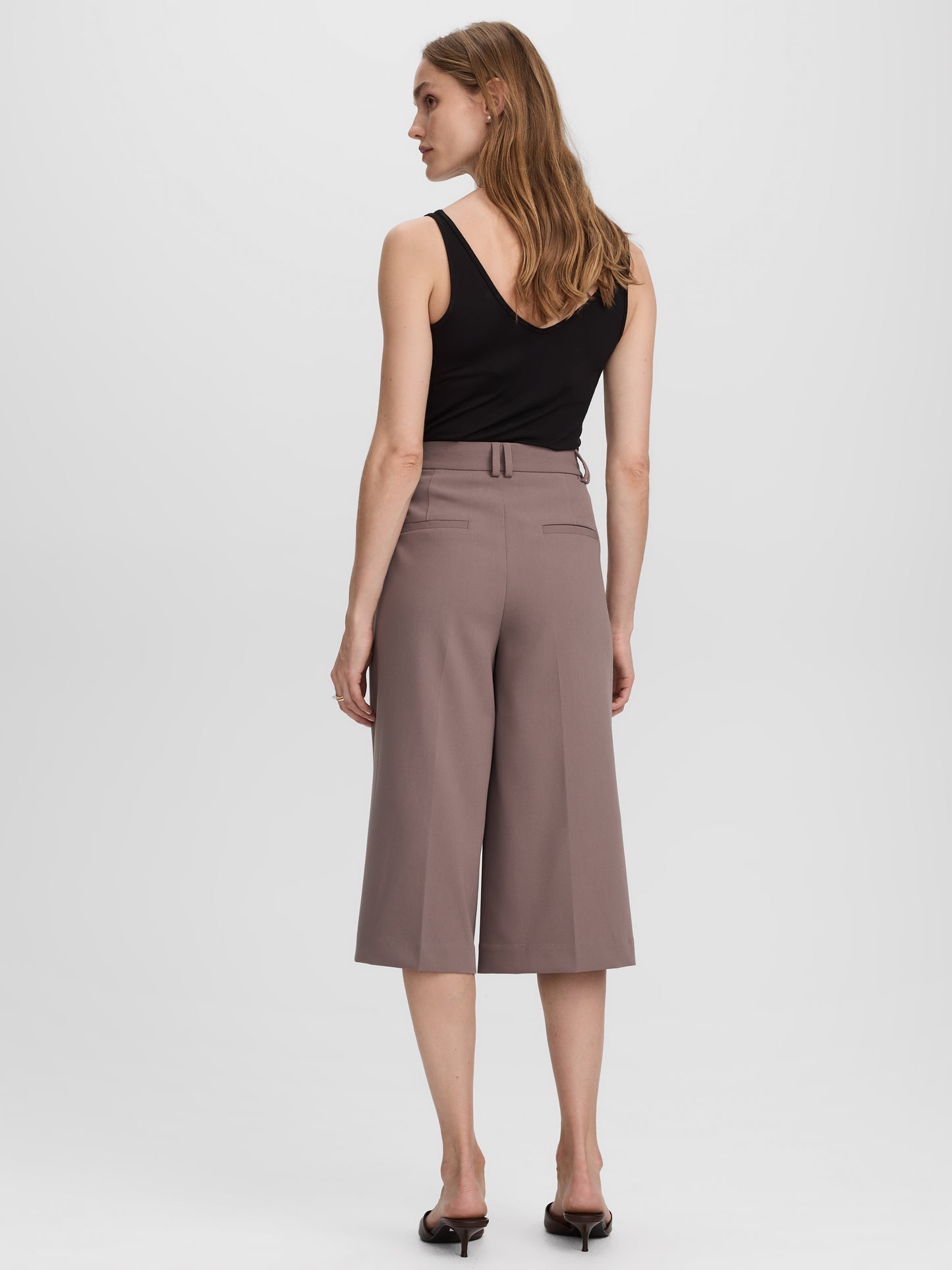 Pleated Bermuda Shorts