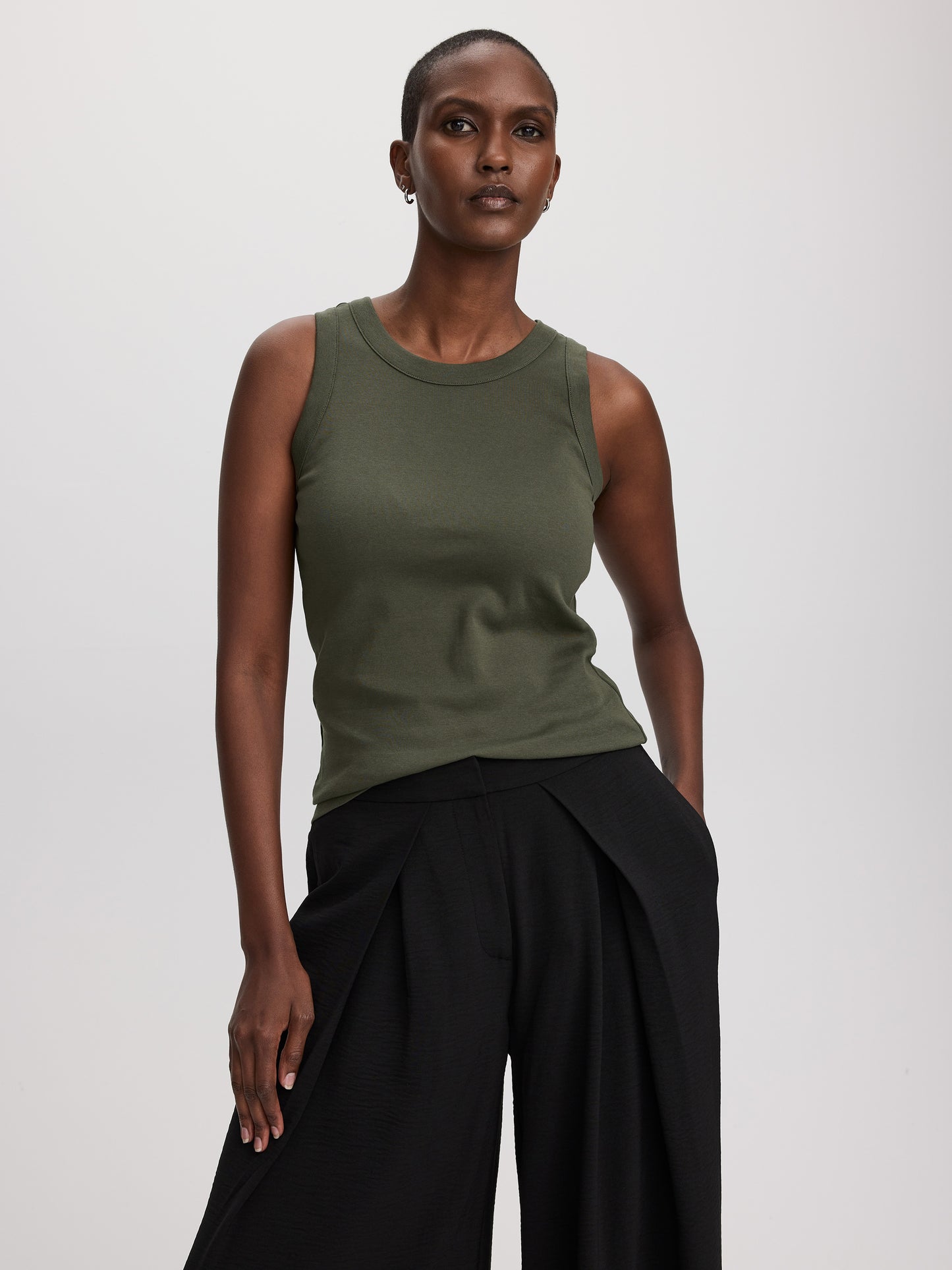 Ribbed Crew-Neck Tank - R Essentials