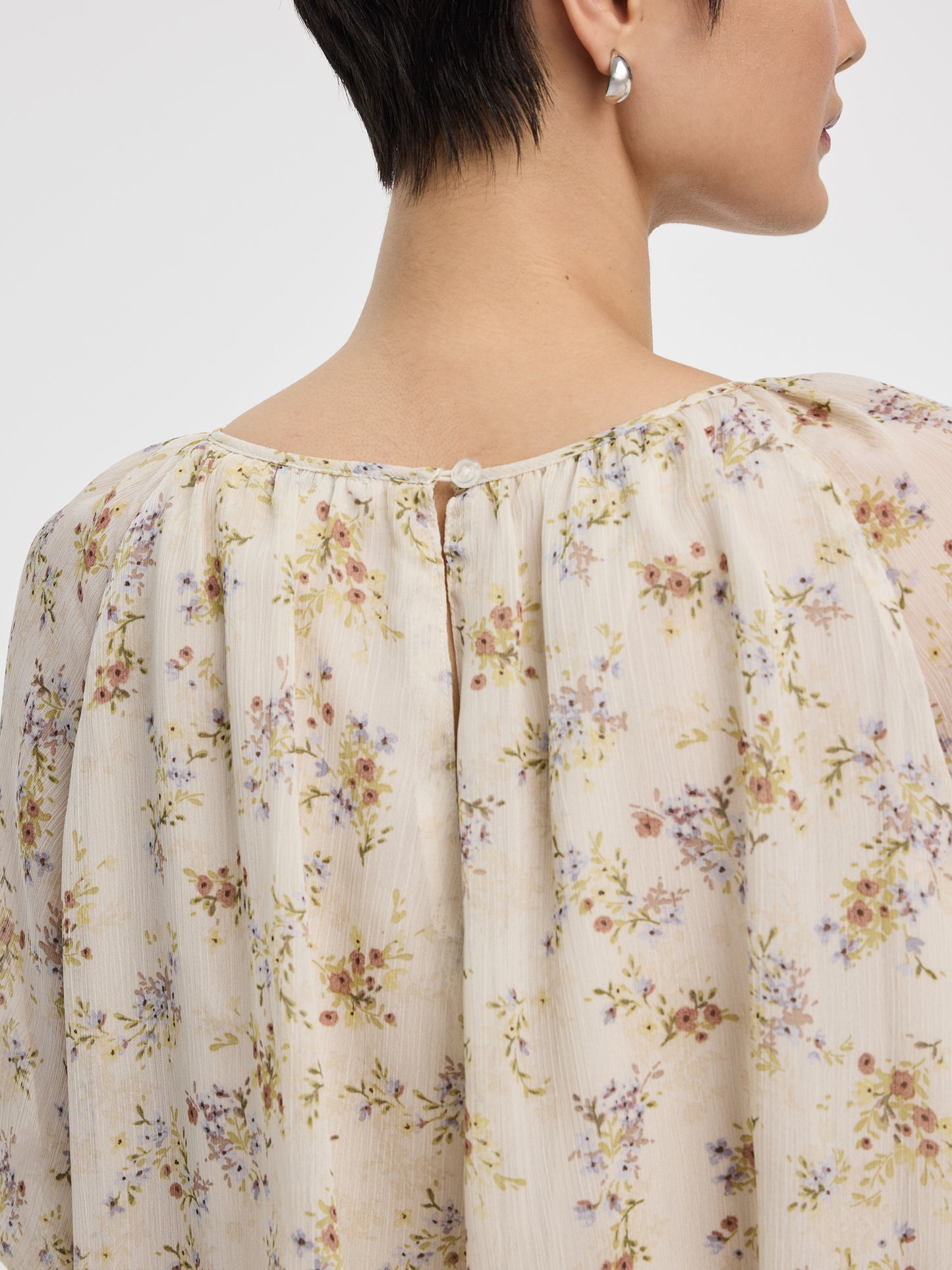 Blouse ample à manches raglan et col dégagé