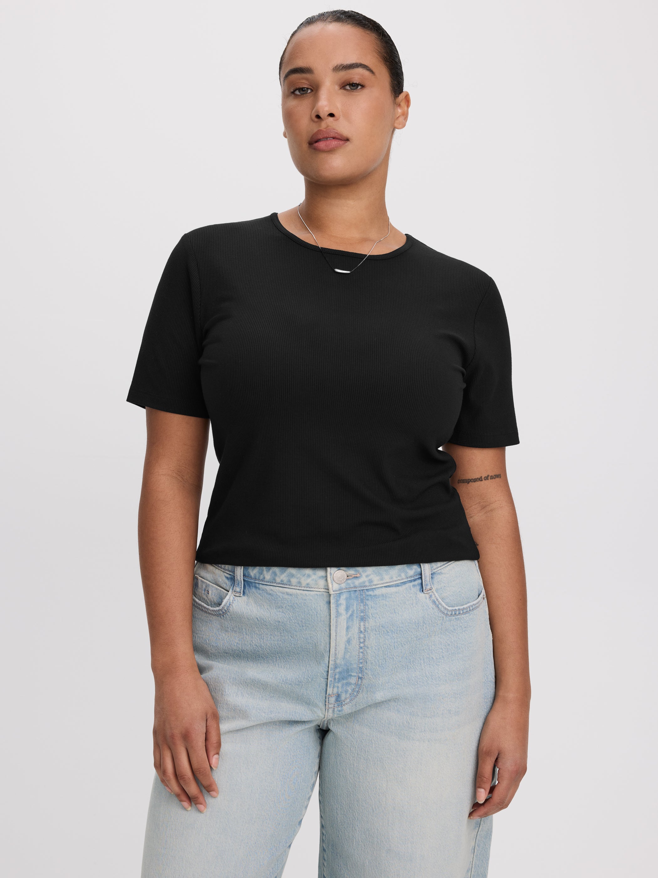 Long-Sleeve Crew-Neck Ribbed T-Shirt - R Essentials