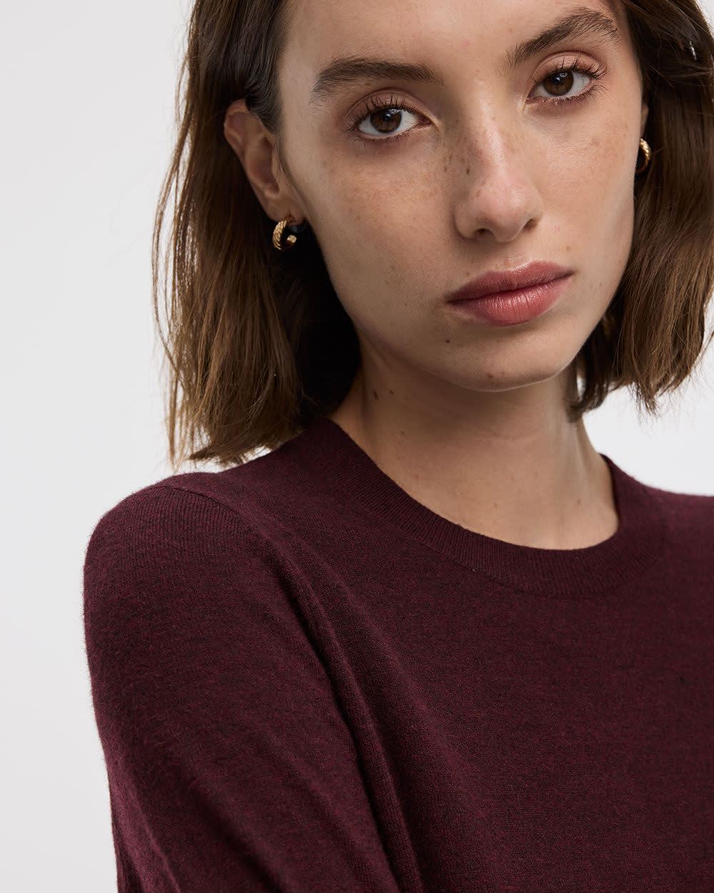 Long-Sleeve Pullover - R Essentials