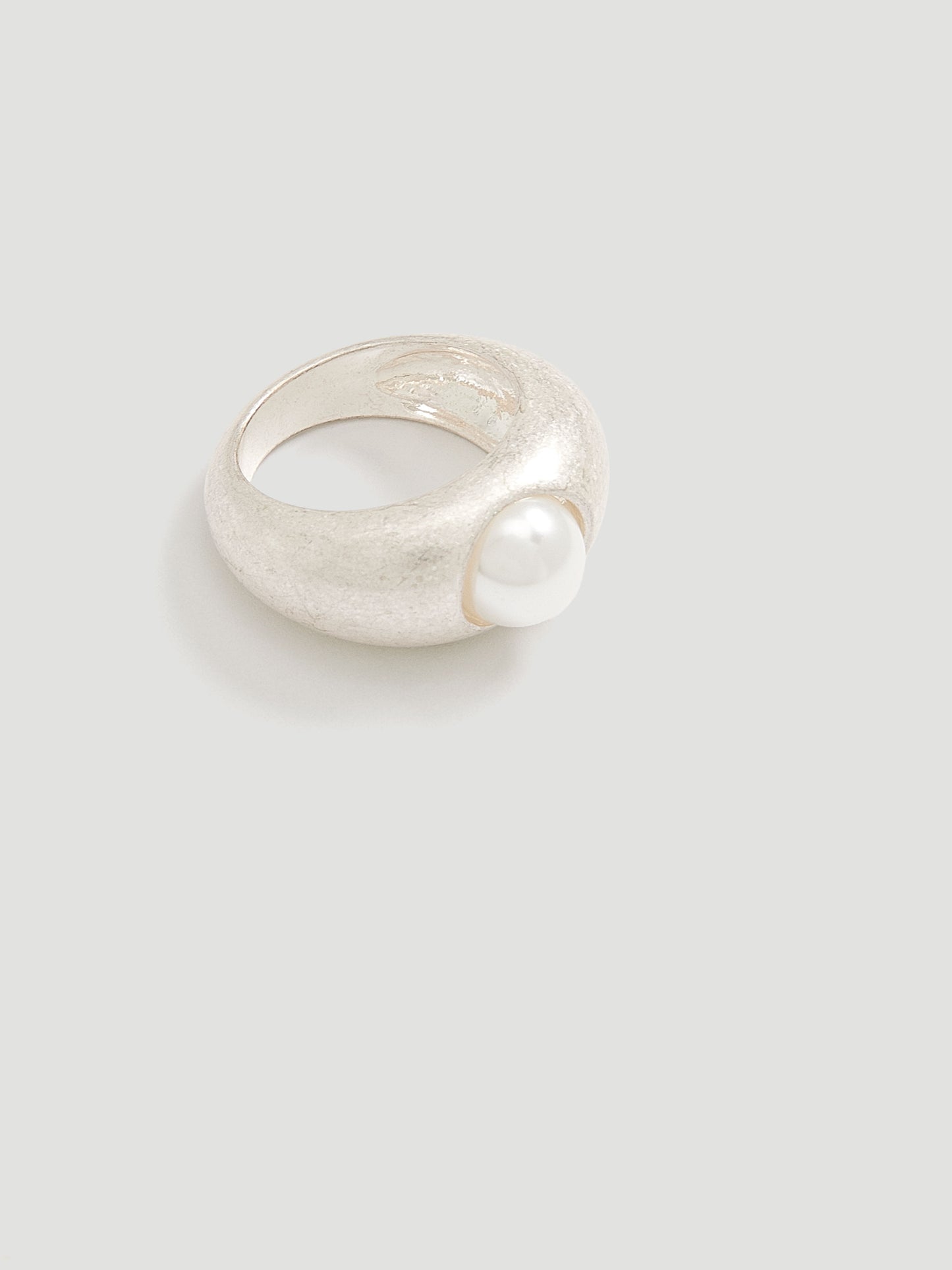 Pearl Ring