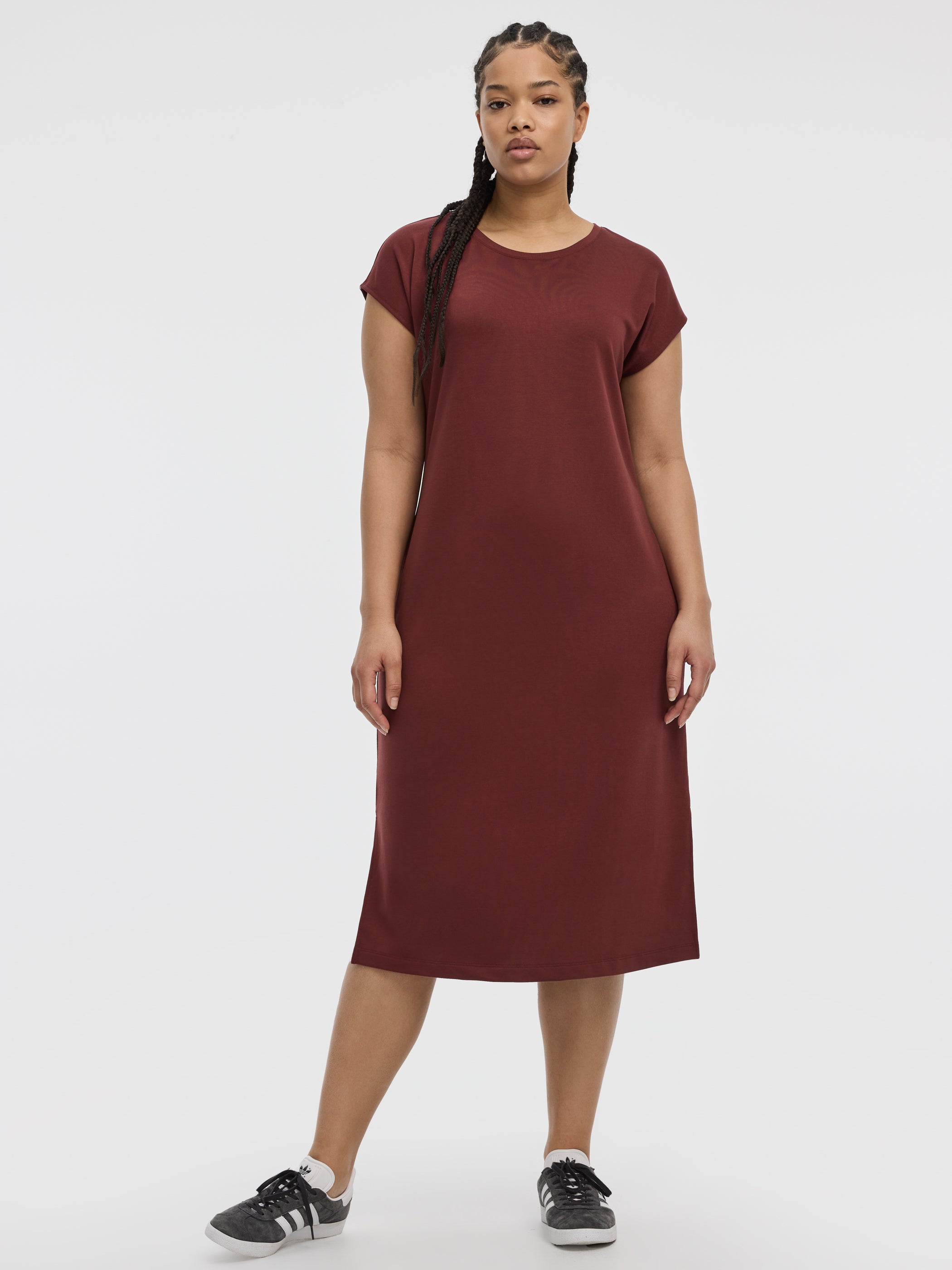 Extended-Sleeve Crew-Neck Midi Dress