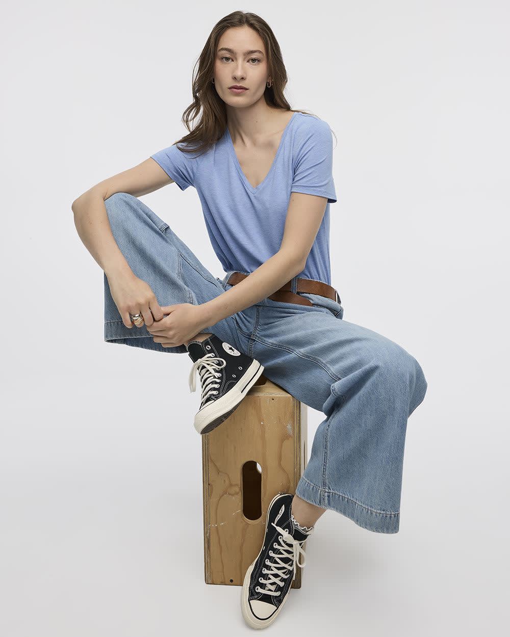 Short-Sleeve V-Neck Tee - R Essentials