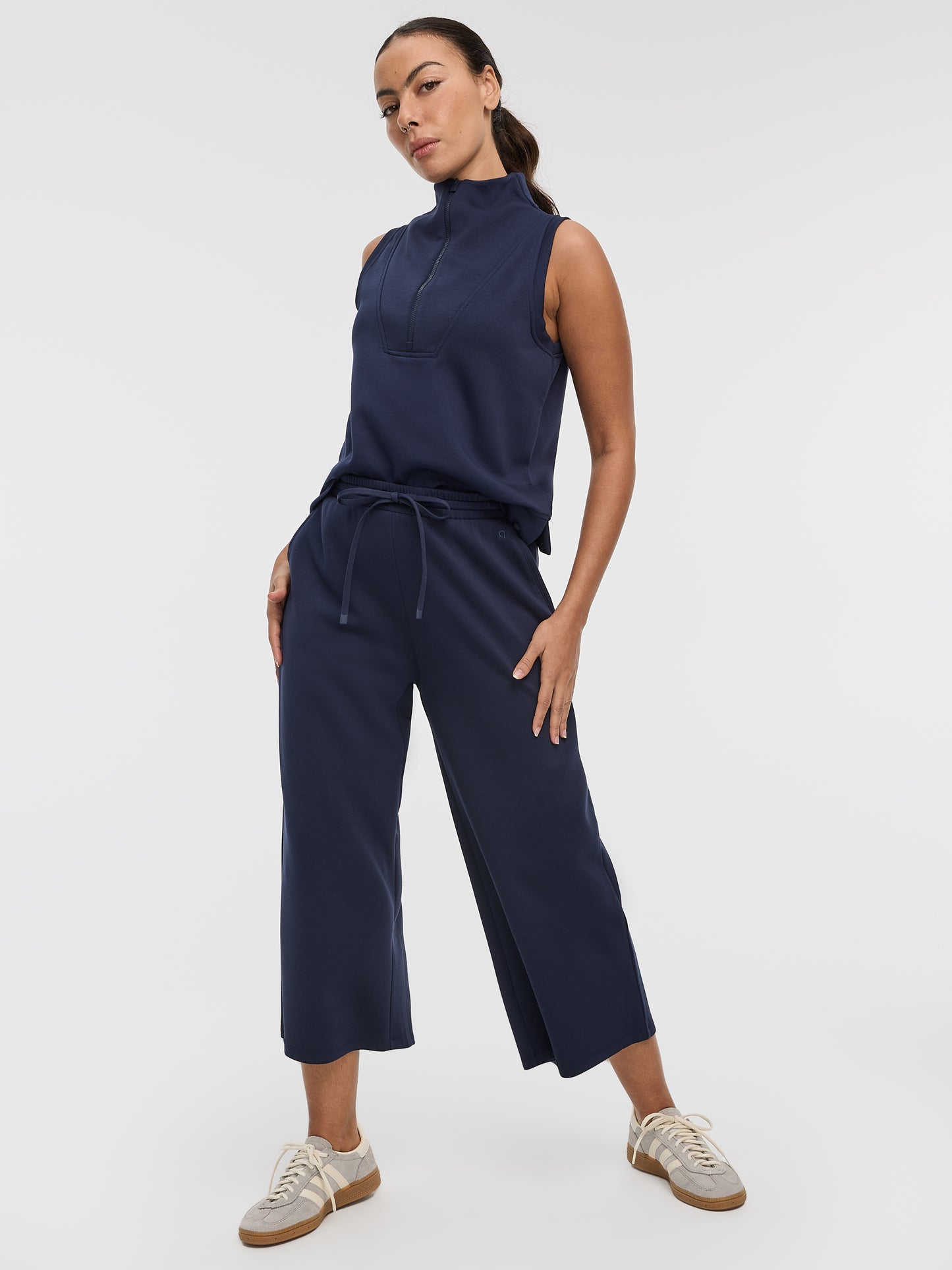 Pantalon court à jambe large – HYLUX Hyba