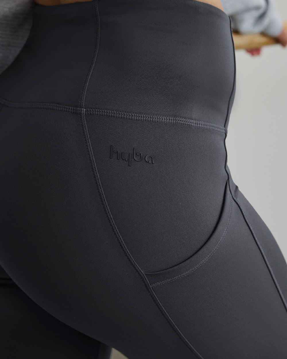 Super High-Rise Legging with Sealed Pocket - Hyba
