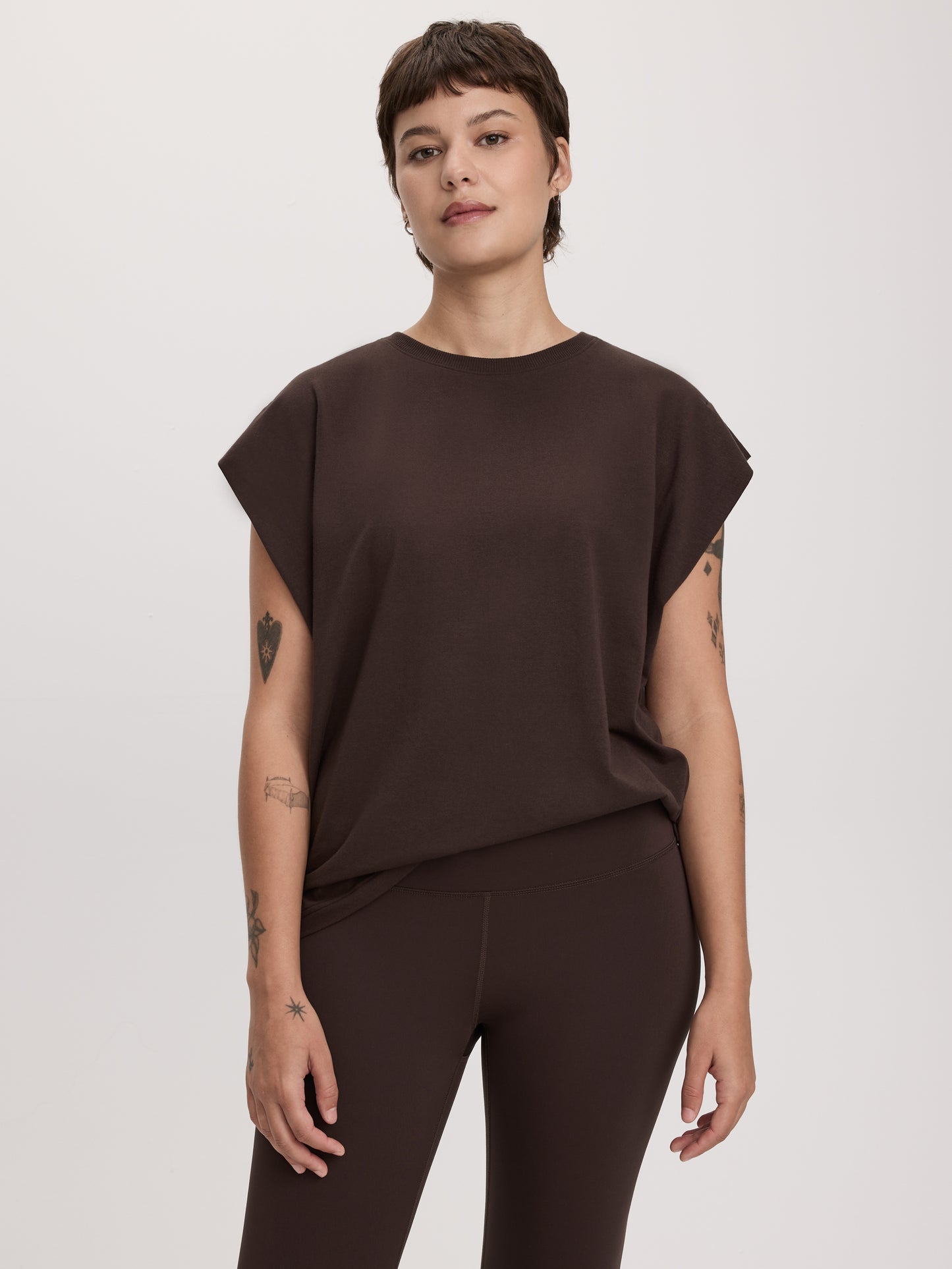 Sleeveless Crew-Neck T-Shirt - Hyba
