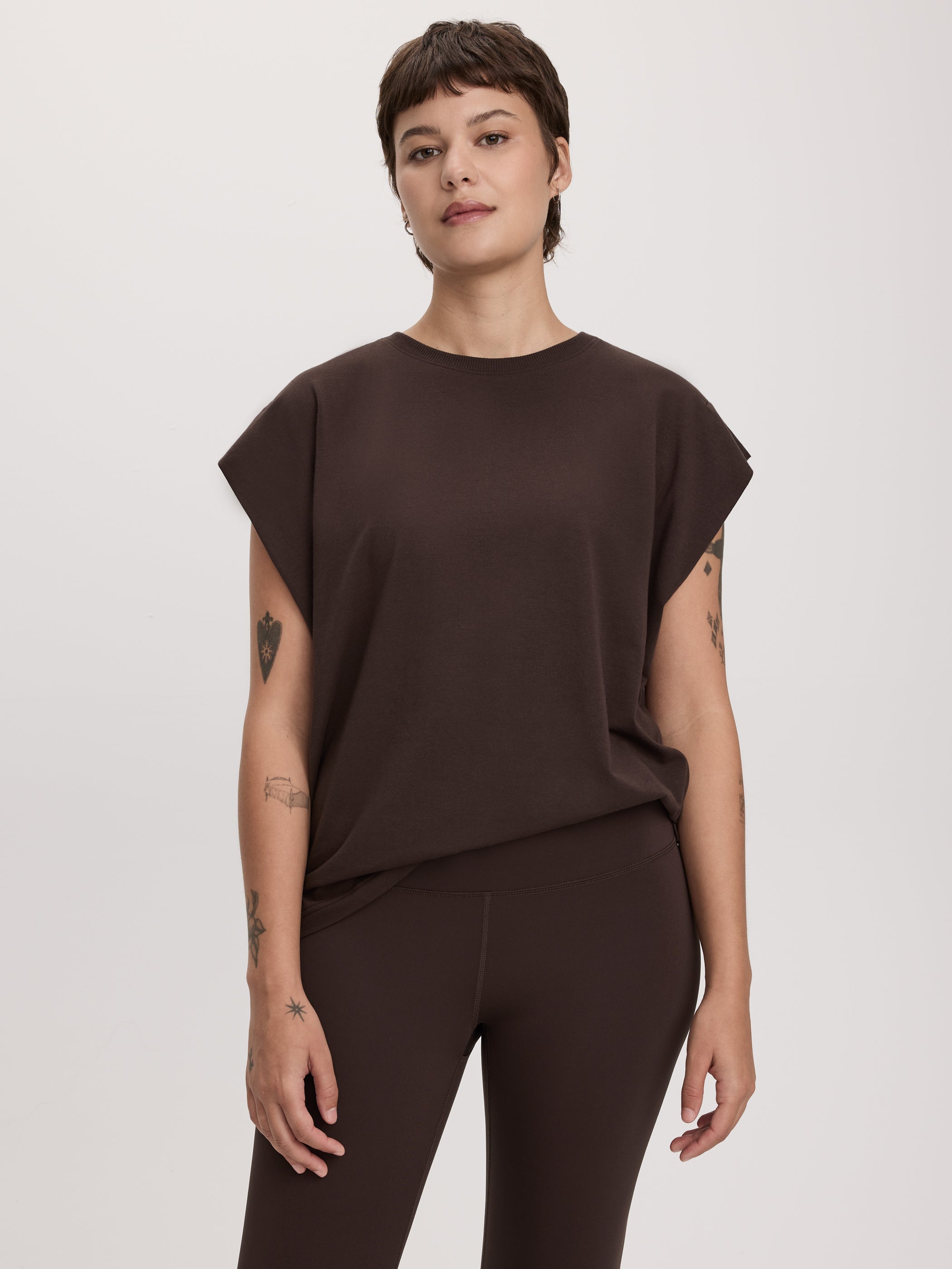 Sleeveless Crew-Neck T-Shirt - Hyba