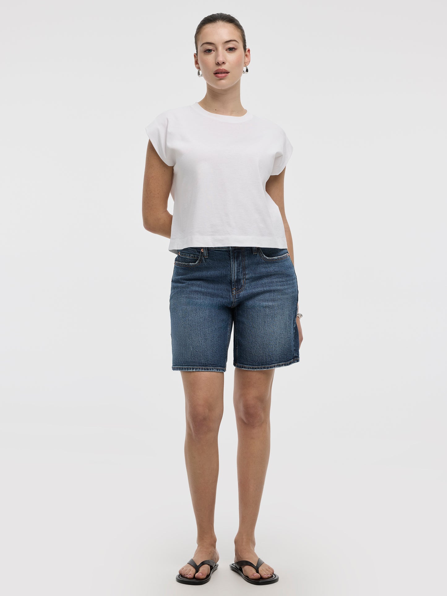 Mid-Rise Baggy Shorts