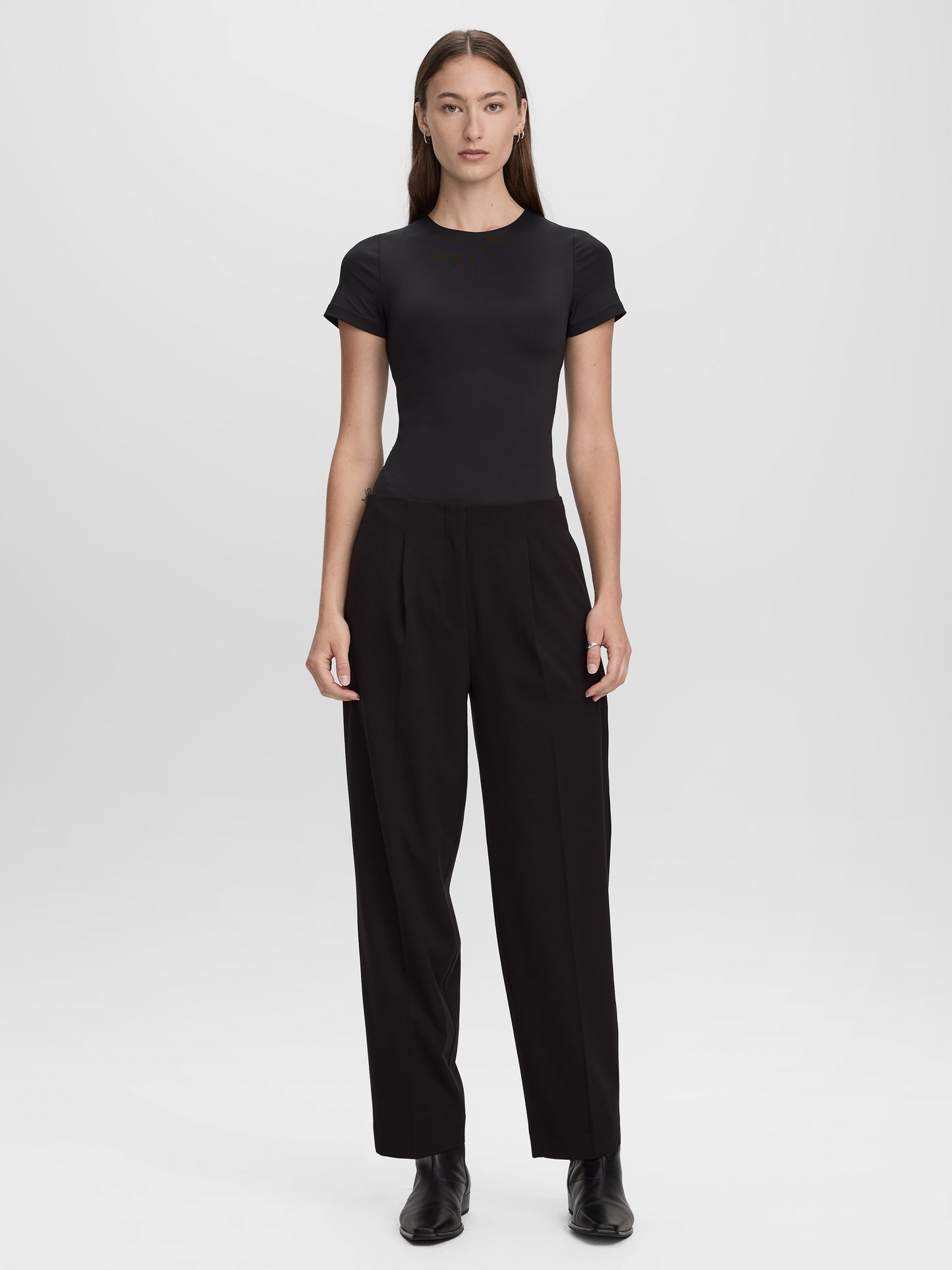 Mid-Rise Barrel Pants - The Timeless