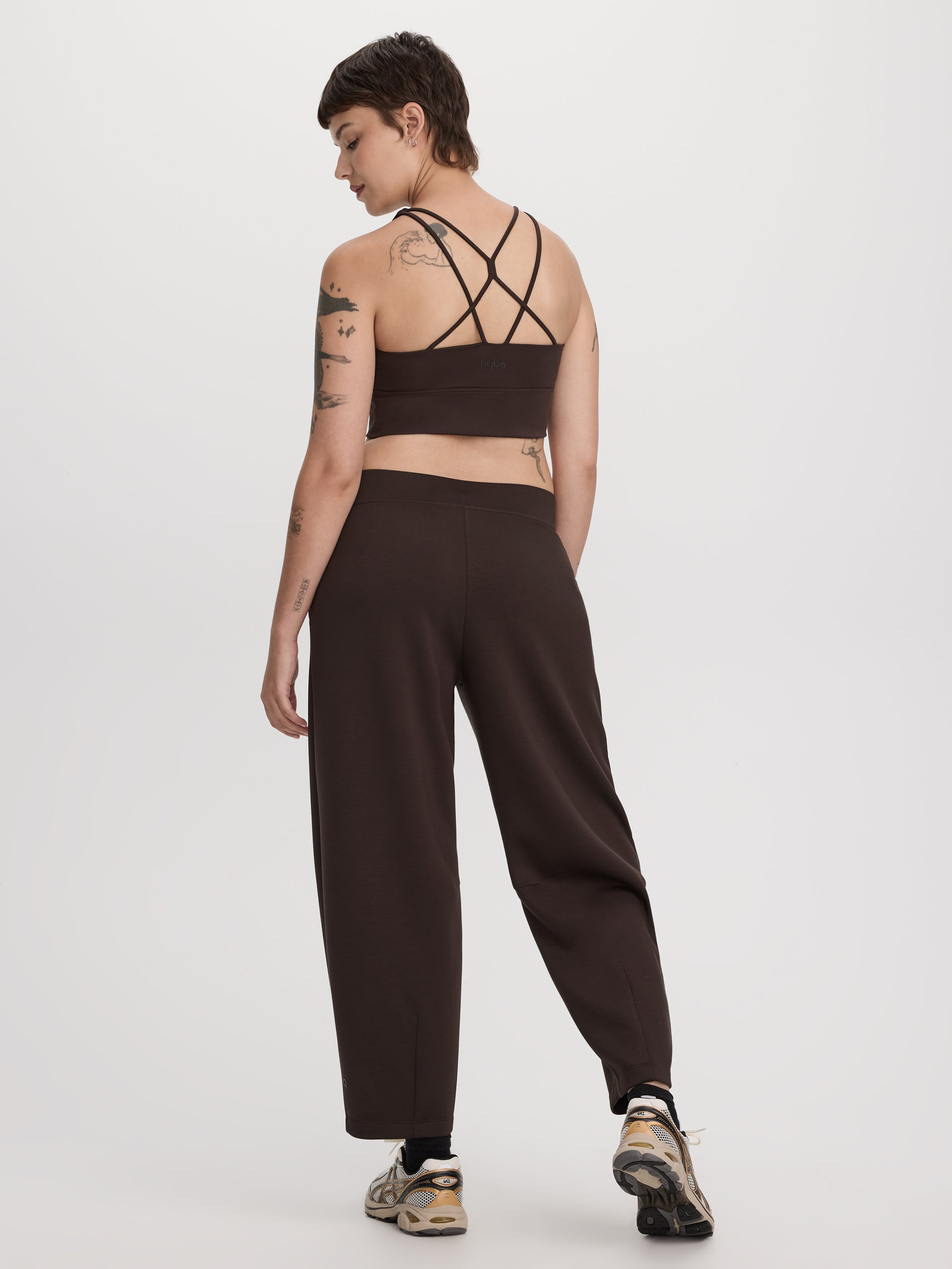 Barrel-Leg Pull-On Pant - HYLUX Hyba