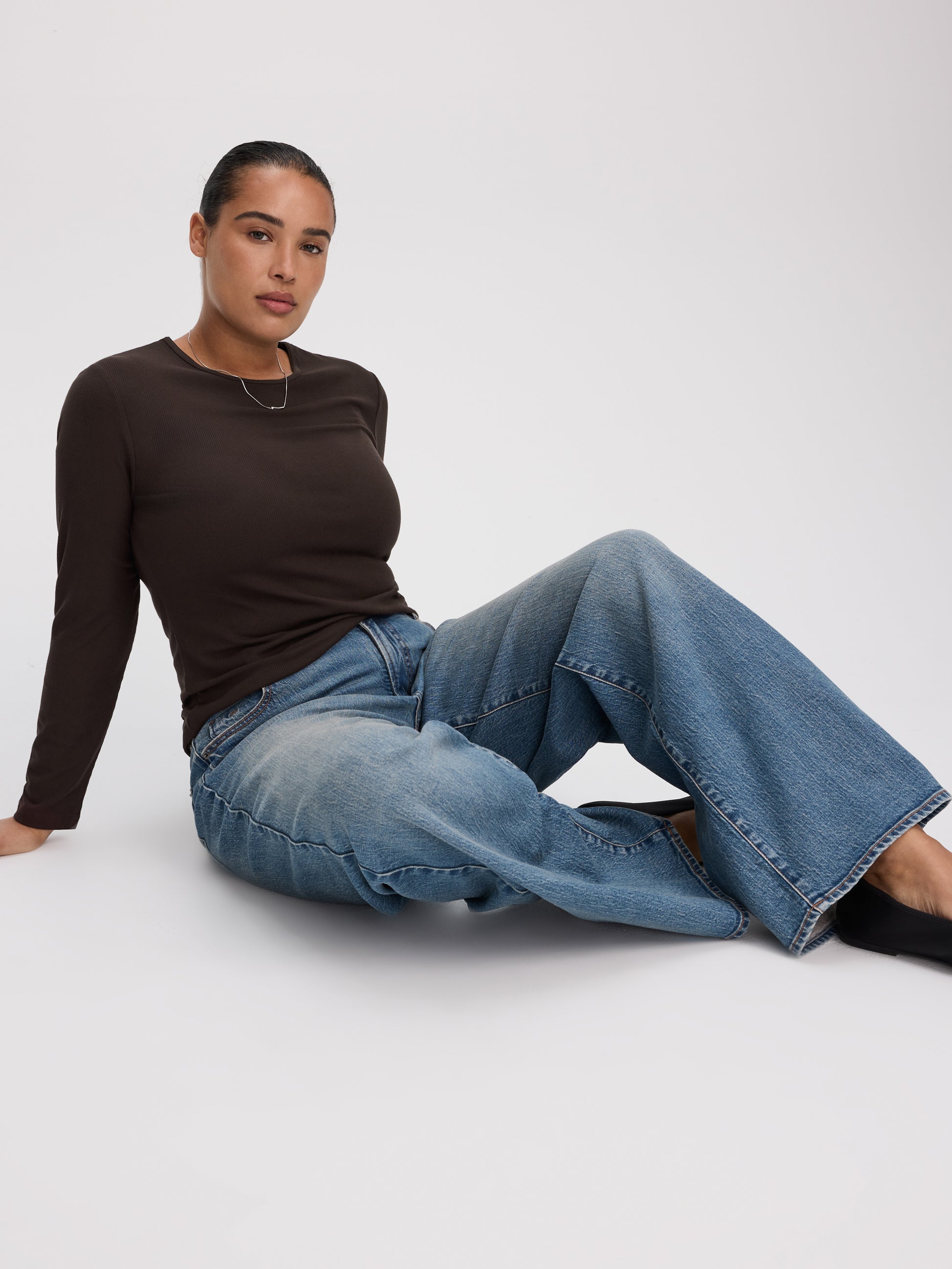 Wide-Leg Mid-Rise Jean - Curvy Fit