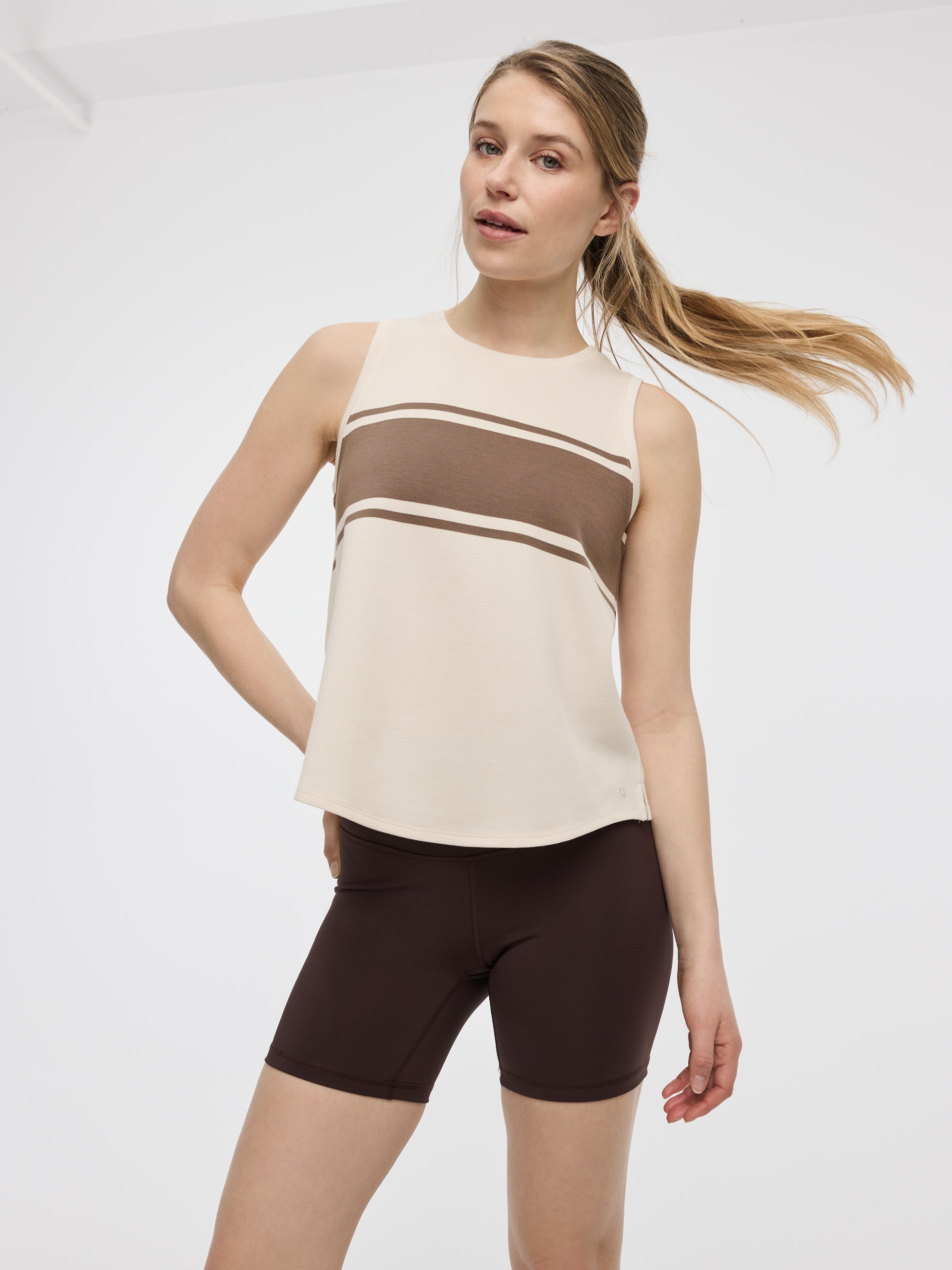 Striped Crew-Neck Tank - HYLUX - Hyba