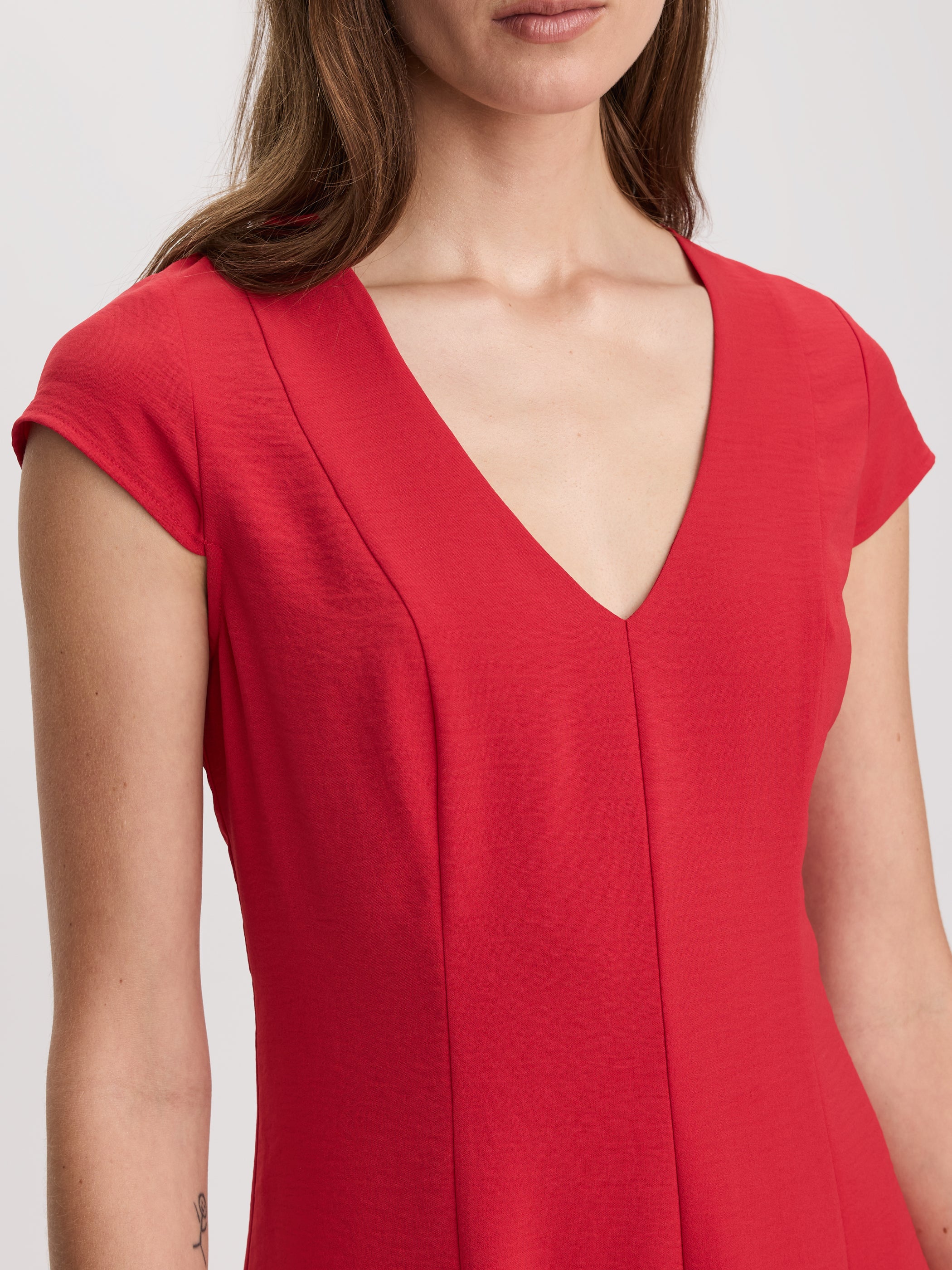 Shortsleeve V-Neck Dress