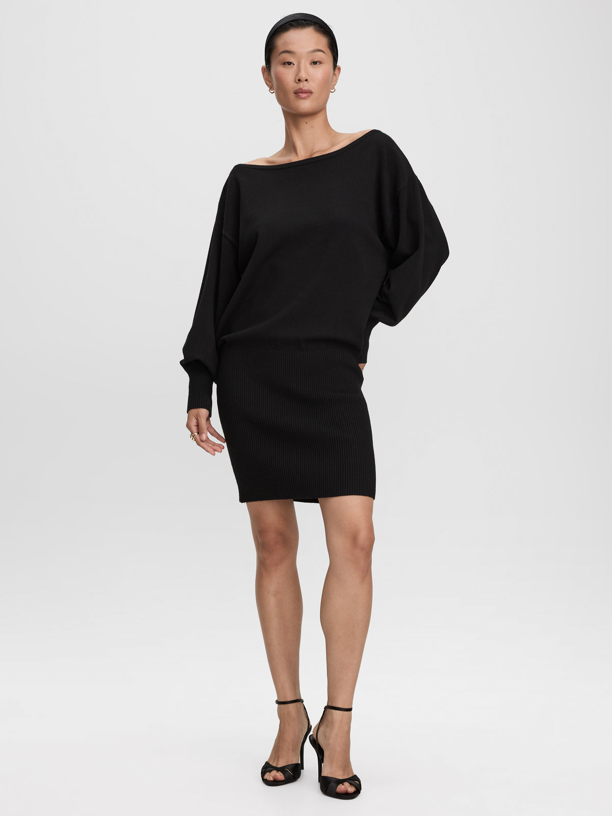Long-Sleeve Off-the-Shoulder Bodycon Mini Dress