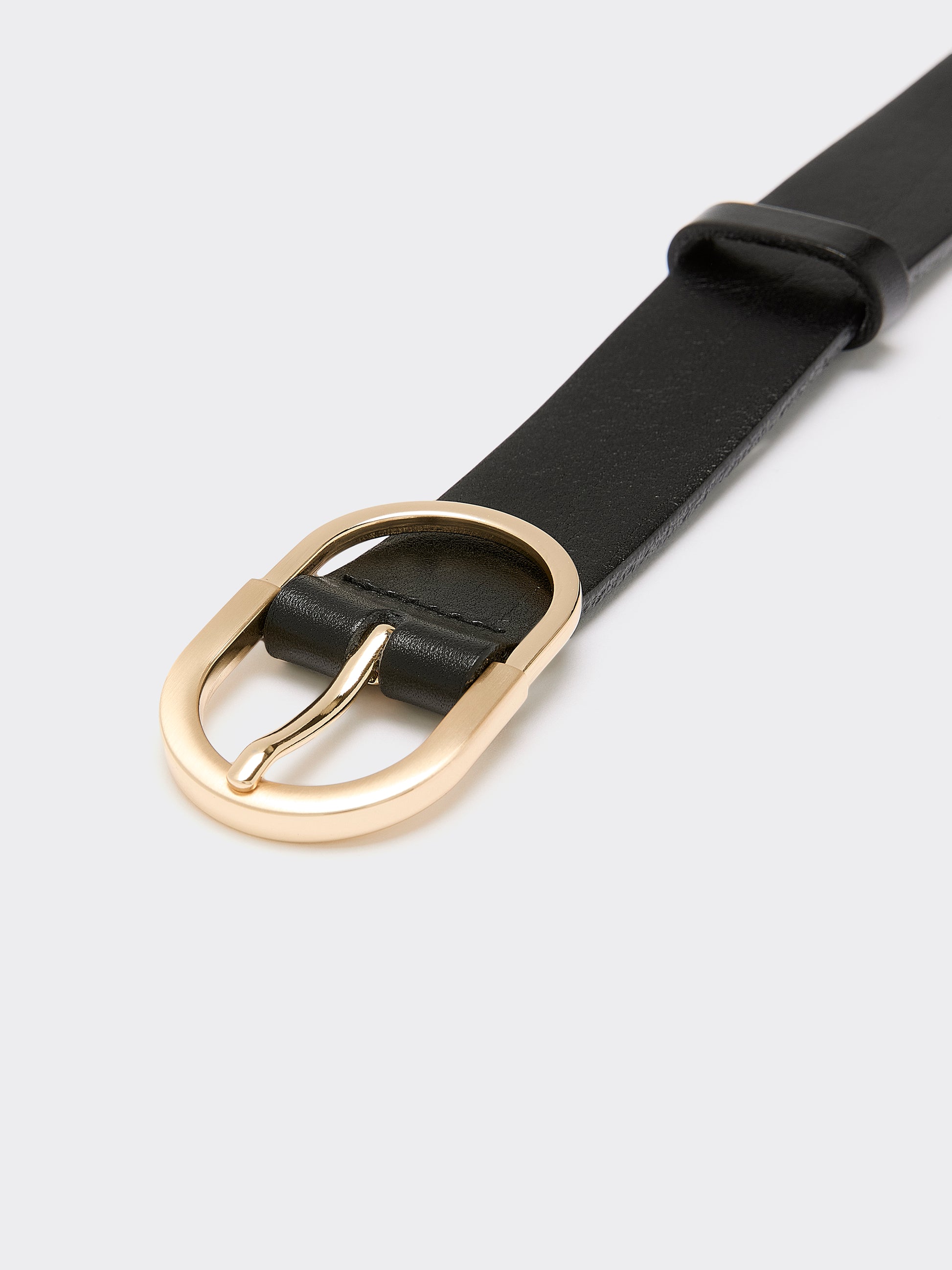 Leather Belt with Oval Buckle