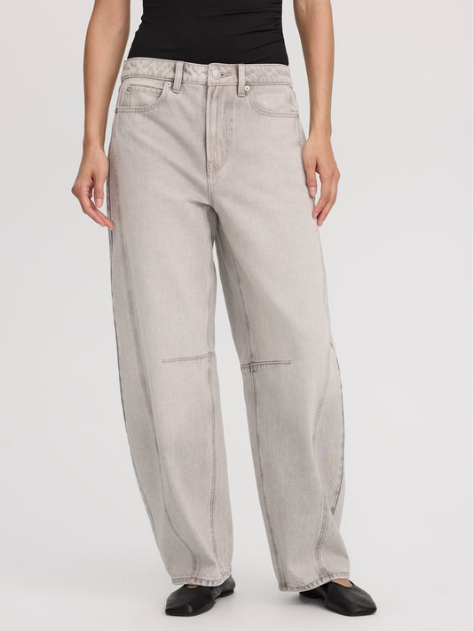 Mid-Rise Barrel Jean