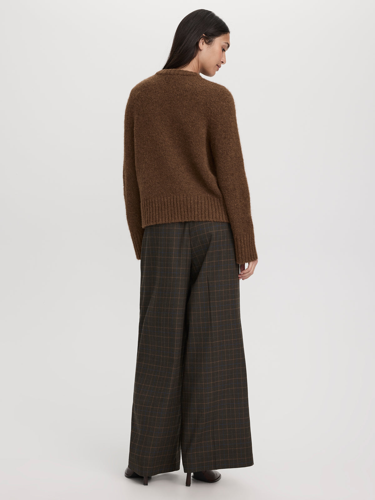 Long-Sleeve Crew-Neck Wool-Blend Sweater