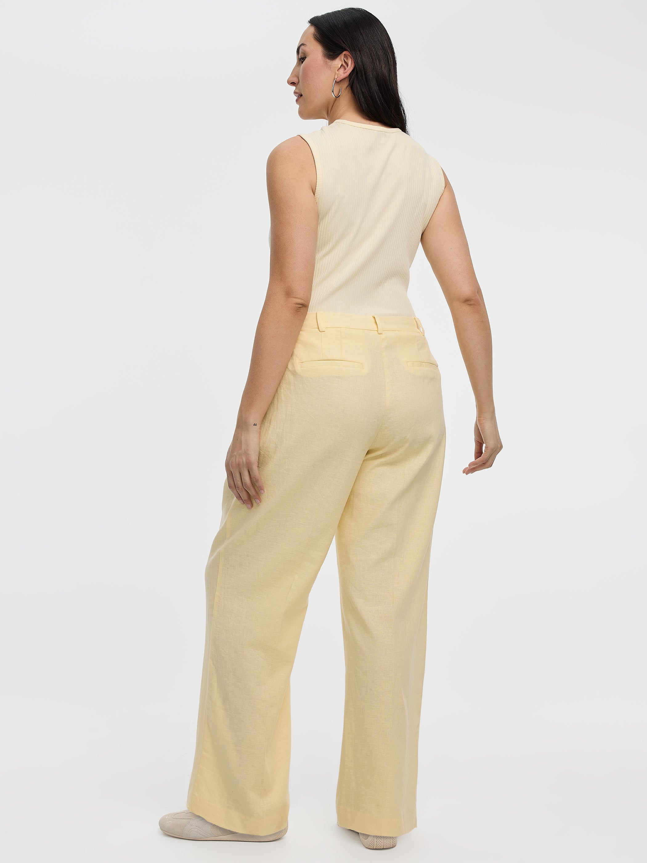 Pantalon en mélange de lin à jambe droite et taille haute - Coupe Courbes