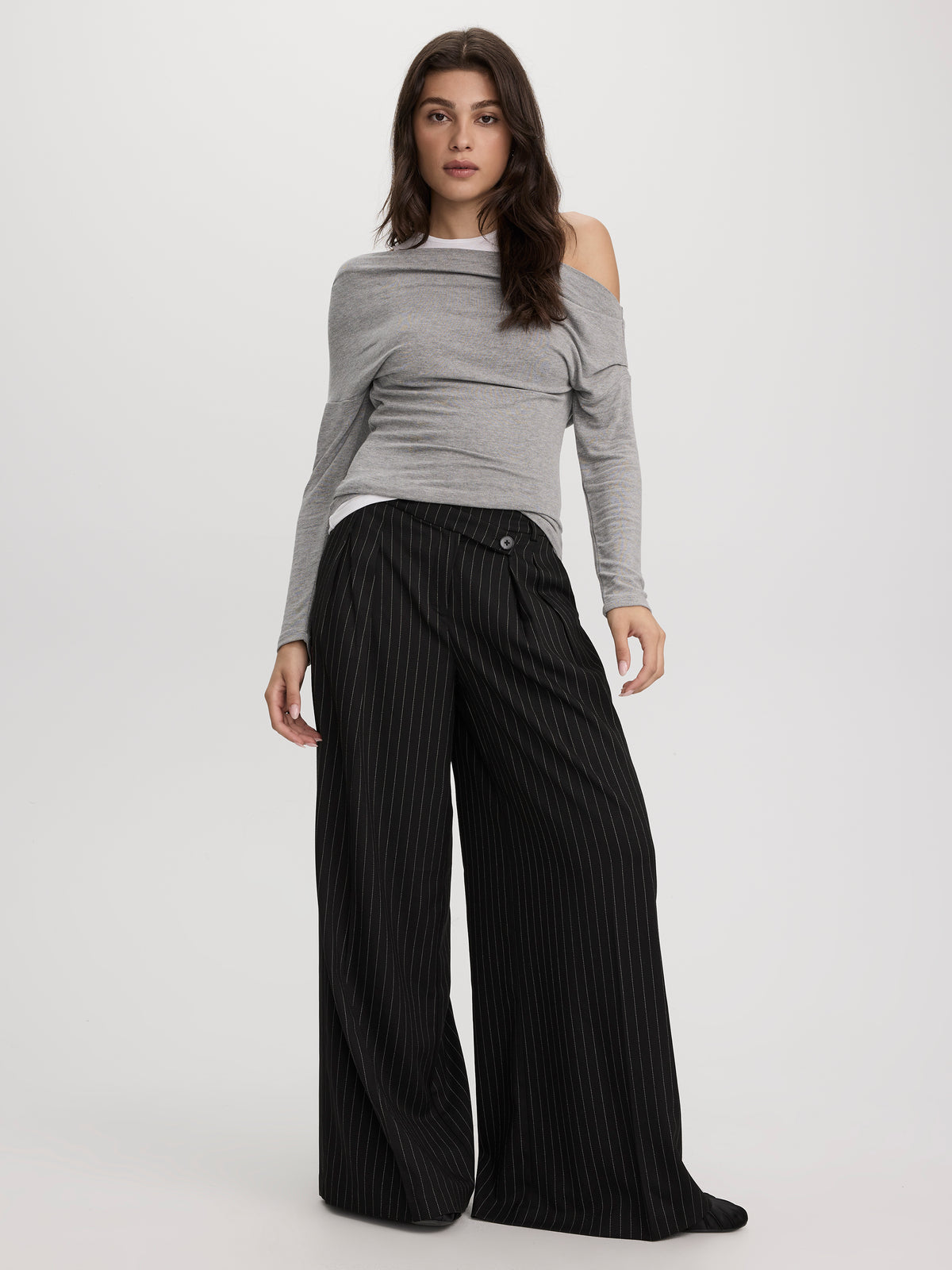Wide-Leg Mid-Rise Pants with Asymmetrical Waist - The Timeless